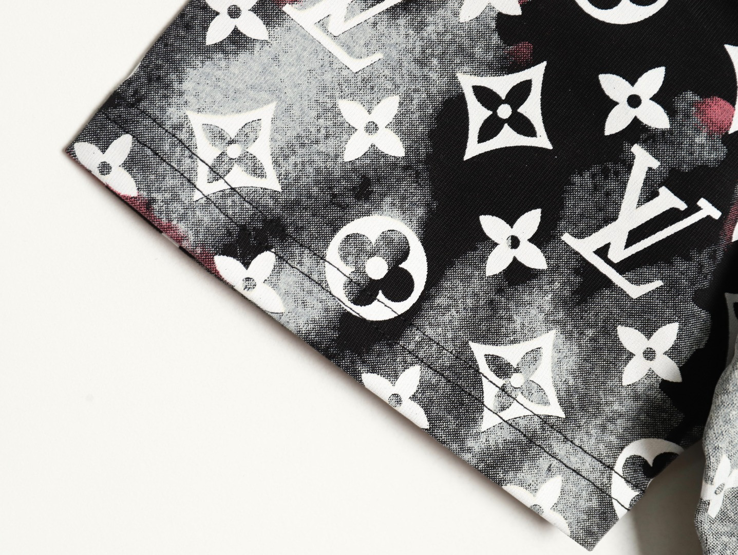 L0*is V*t0n LV 25ss Short-sleeved T-shirt