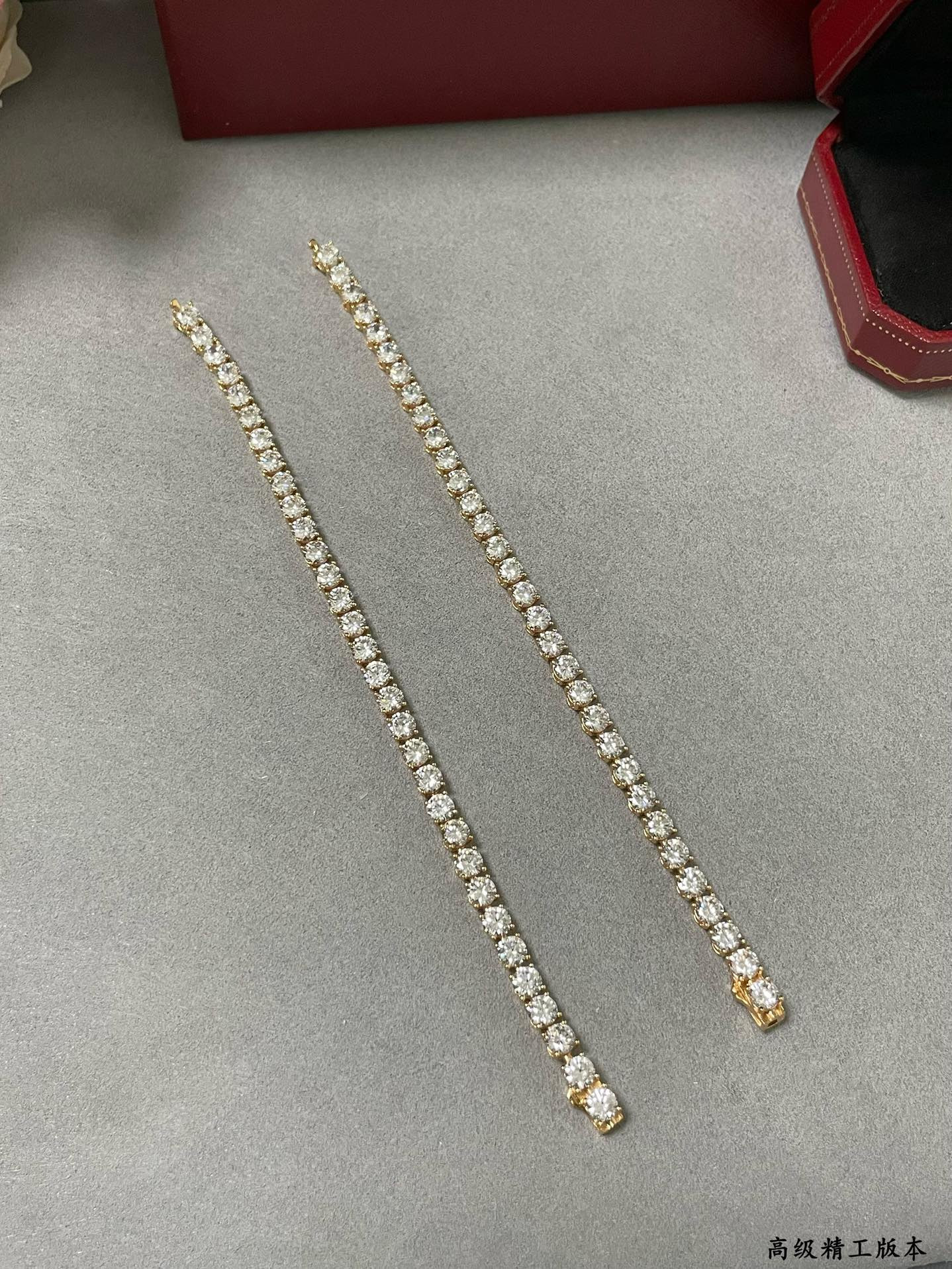 Ca*t*er full diamond four-claw Bracelet