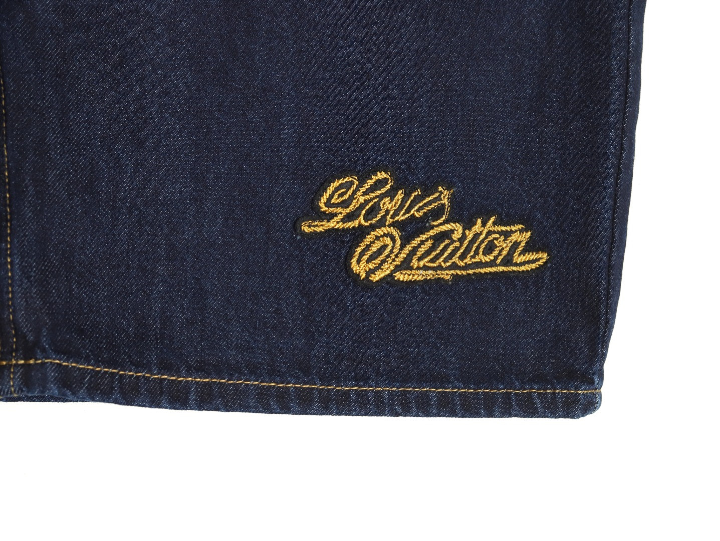 L0*is V*t0n LV 25ss shorts