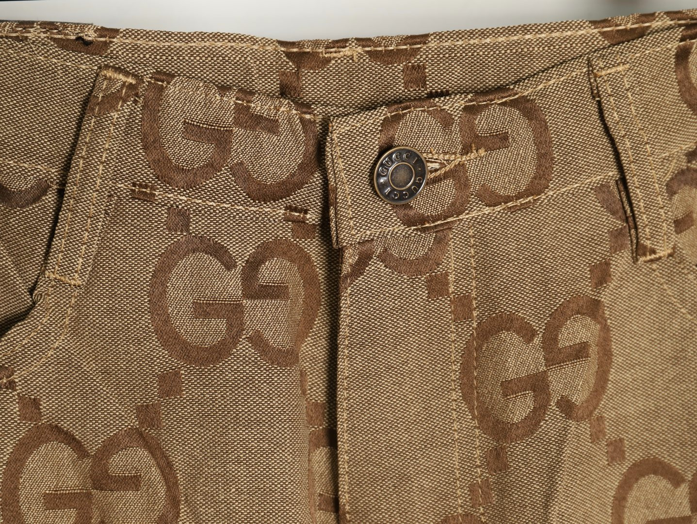 G*u*i GC 25SS shorts