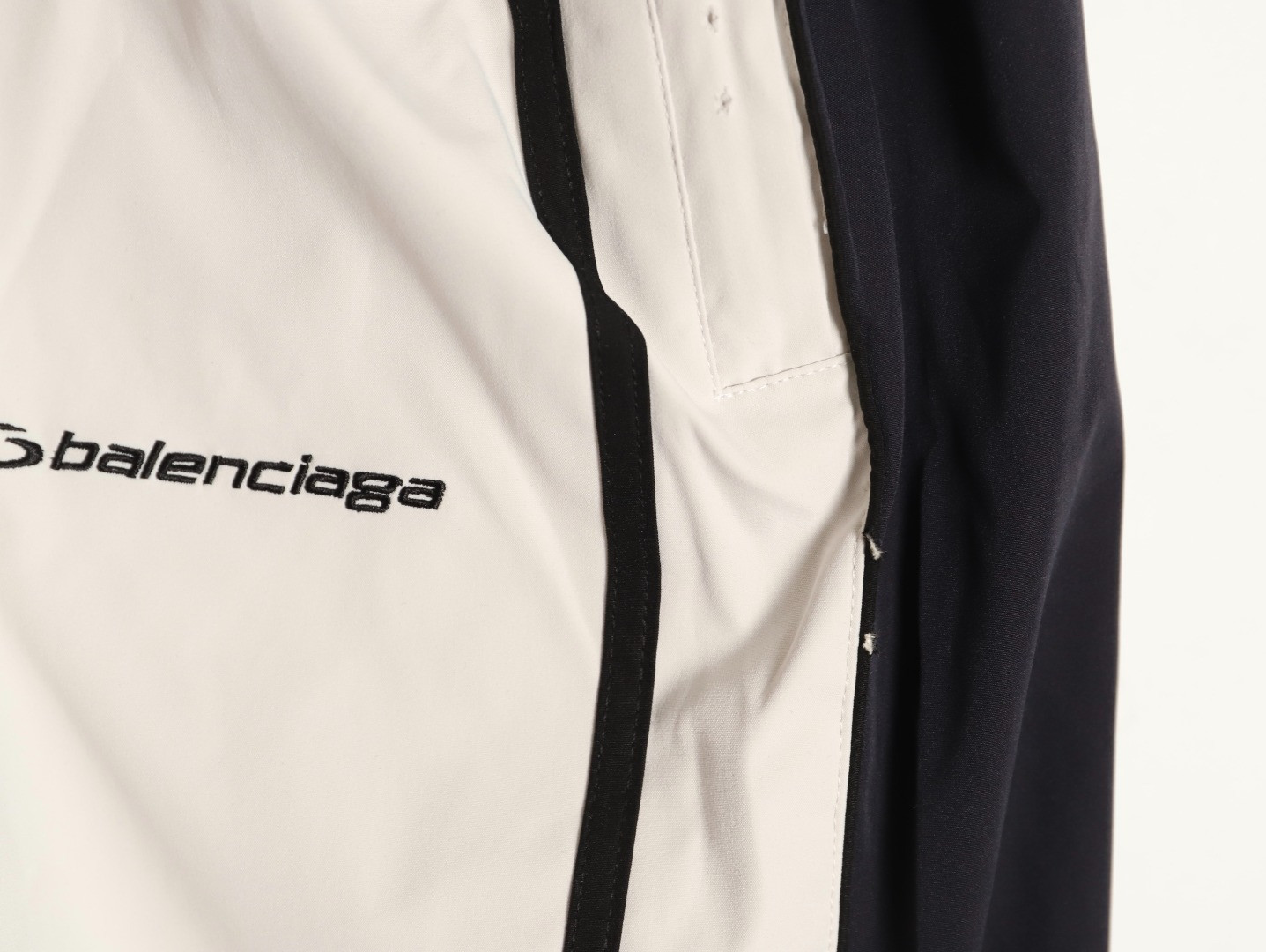 Ba*len*cia*ga Pants Suit