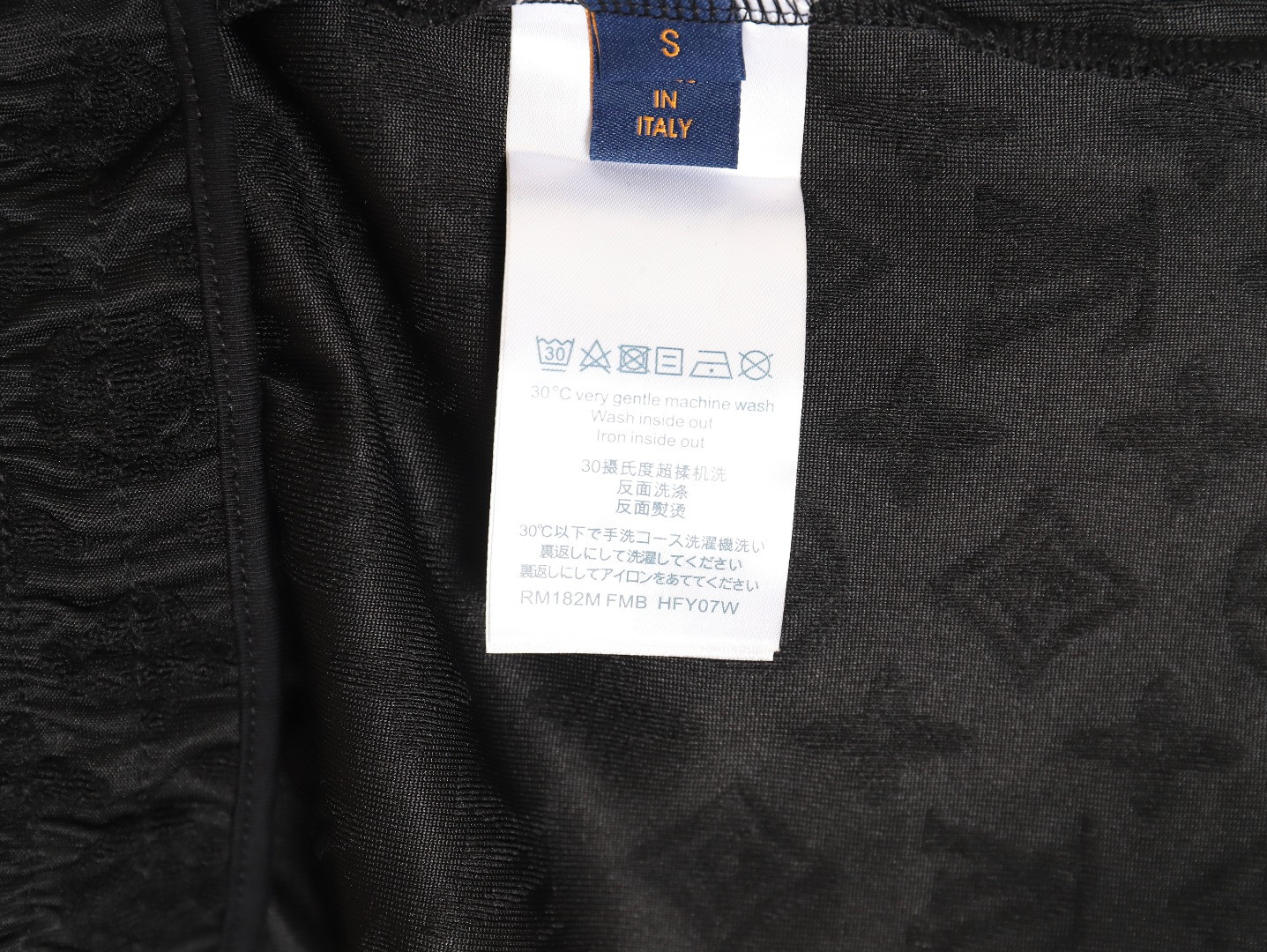 L0*is V*t0n LV 24ss shorts