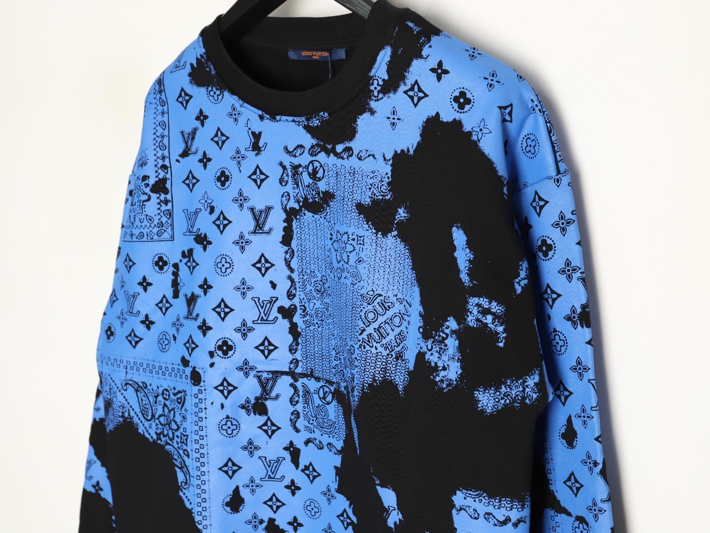 L0*is V*t0n LV 25Fw Hoodies