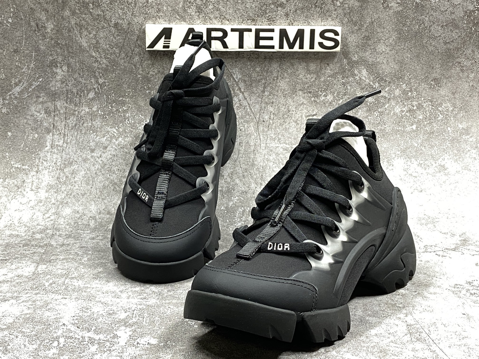 D*0r D Connect Black Neoprene