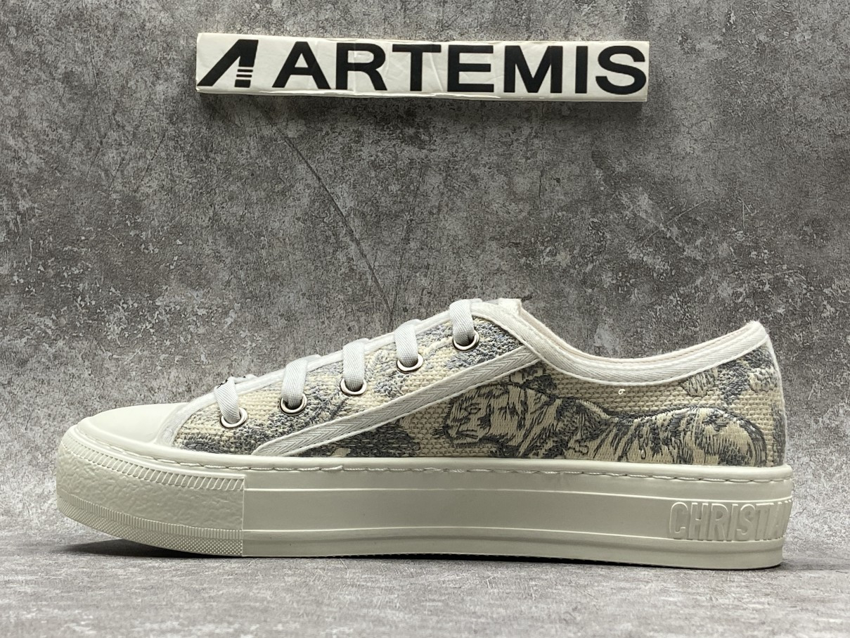 D*0r Walk N D*0r Patch Embroidery Grey