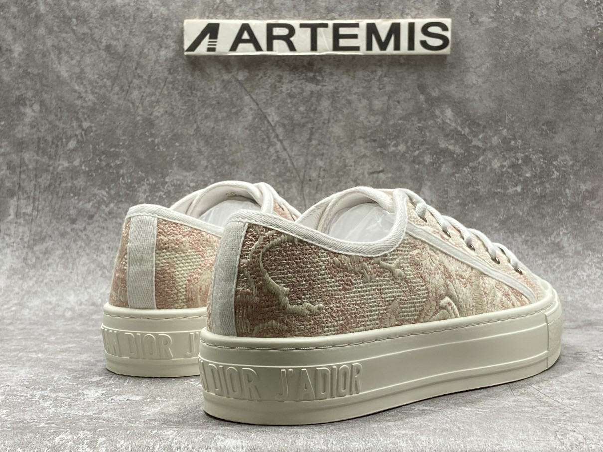 D*0r Walk N D*0r Patch Embroidery Pink