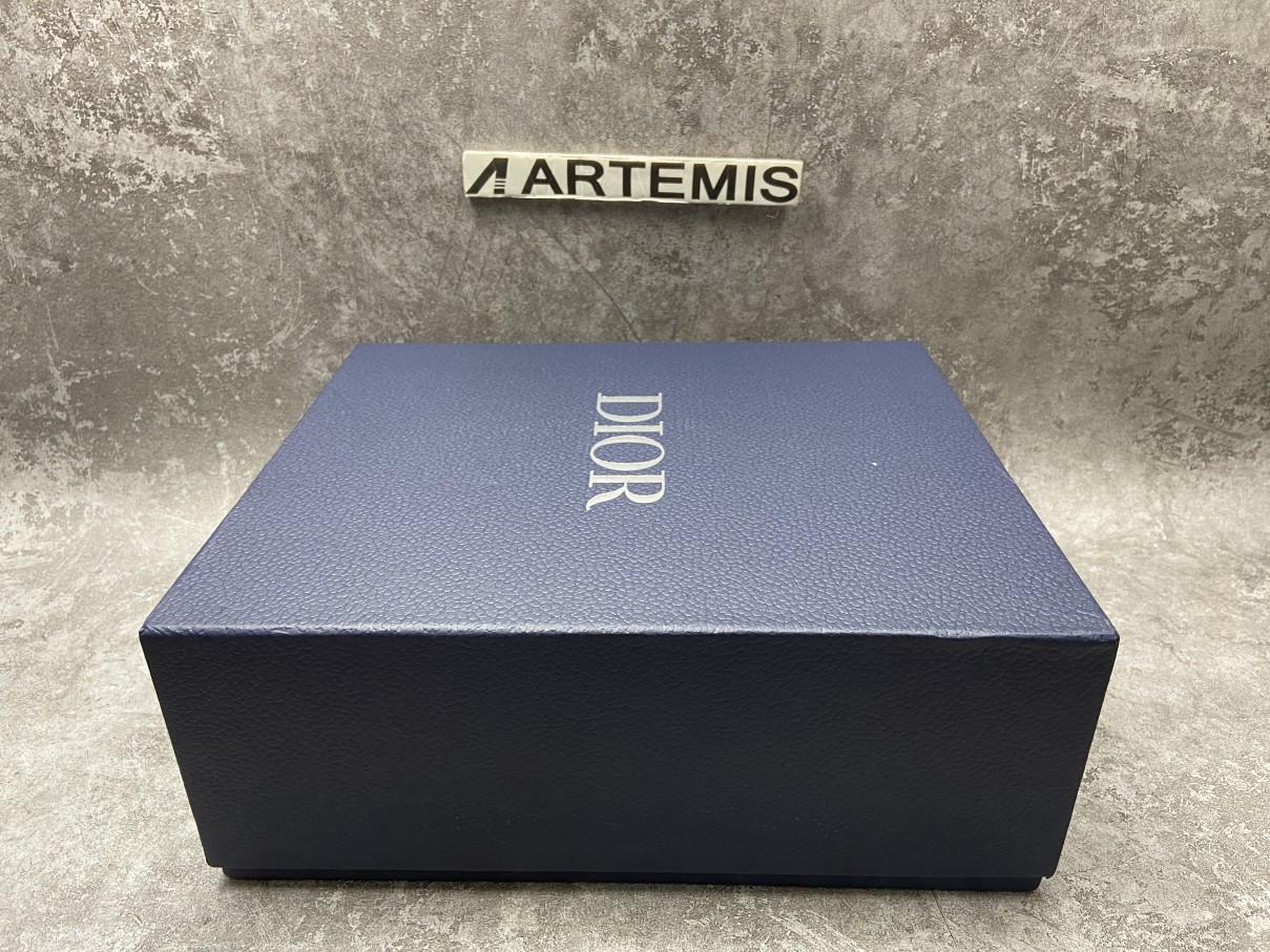 D*0r B23 High Top White