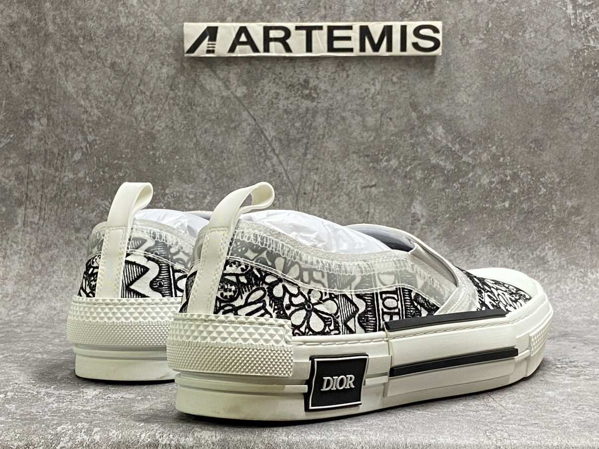 D*0r And Shawn B23 Slip On Black White Embroidery