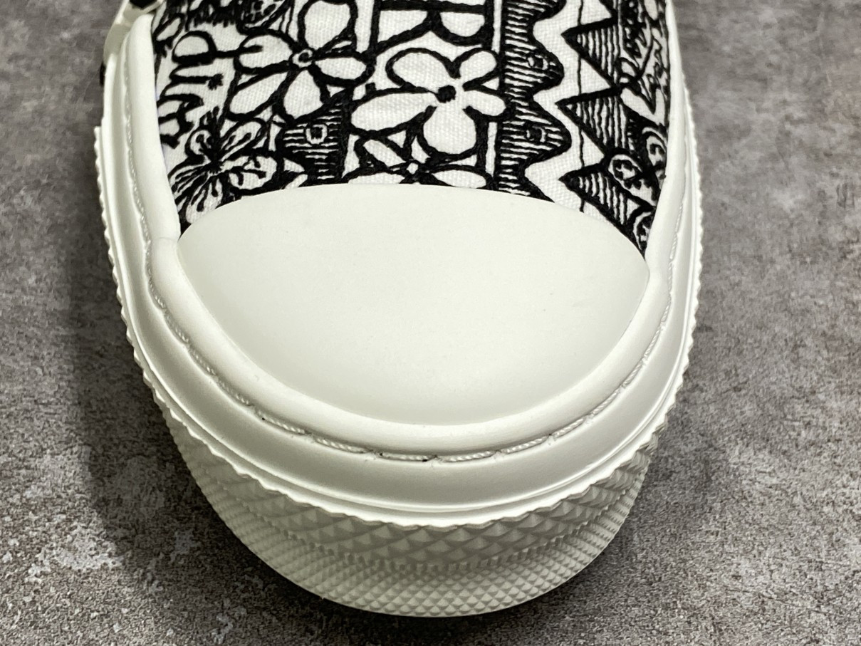 D*0r And Shawn B23 Slip On Black White Embroidery