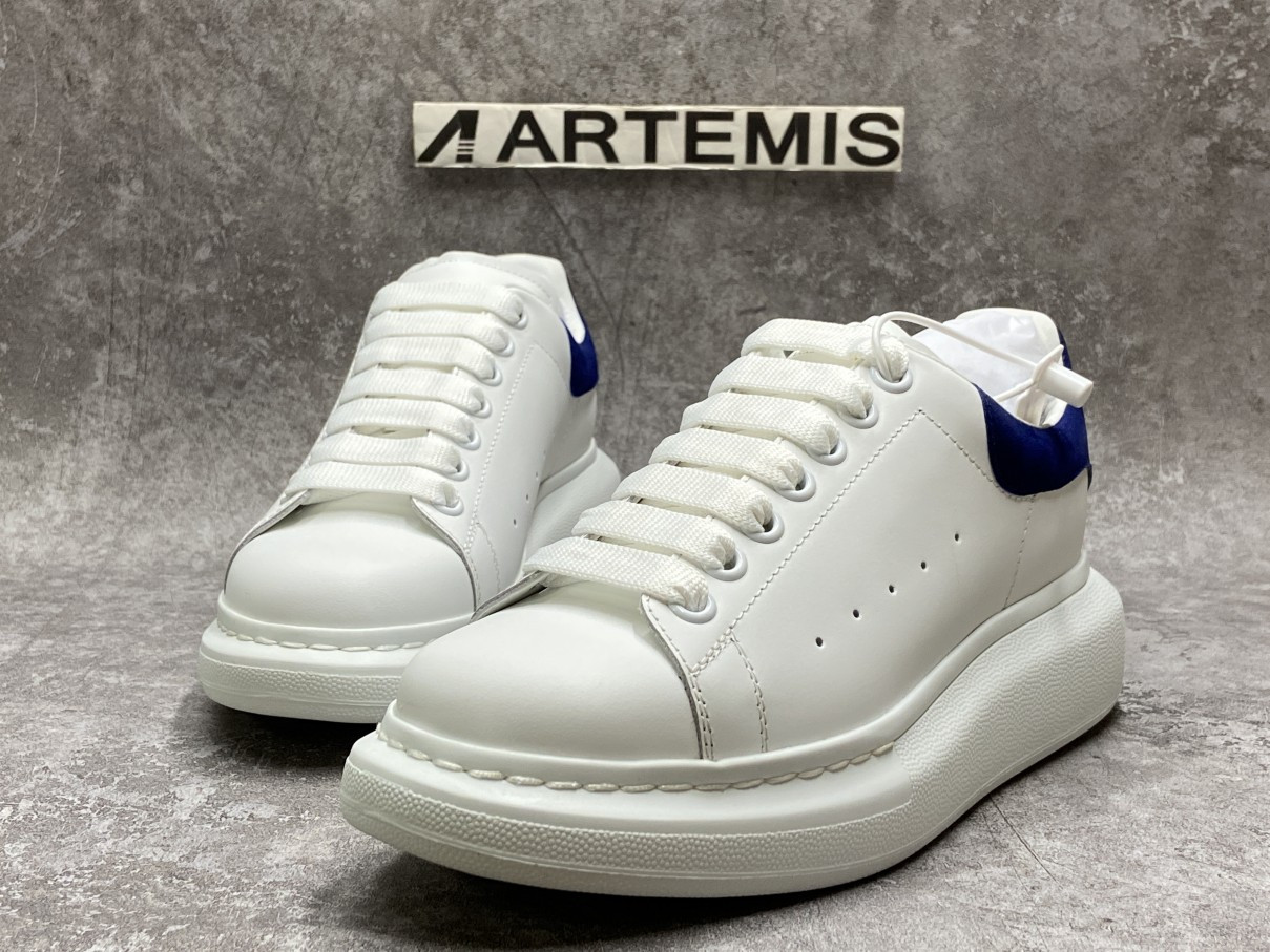 Ale*d*r M*Q*en Oversized Worker Blue