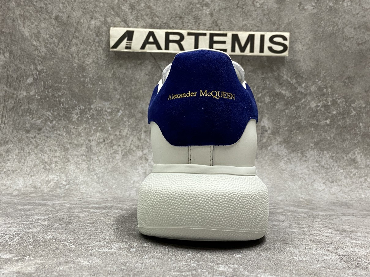 Ale*d*r M*Q*en Oversized Worker Blue