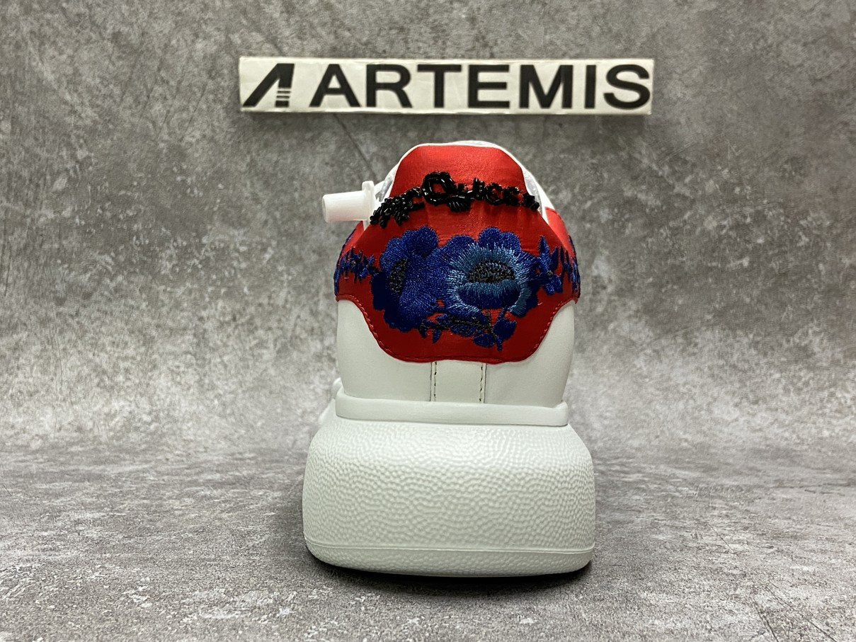 Ale*d*r M*Q*en Oversized Embroidery Red