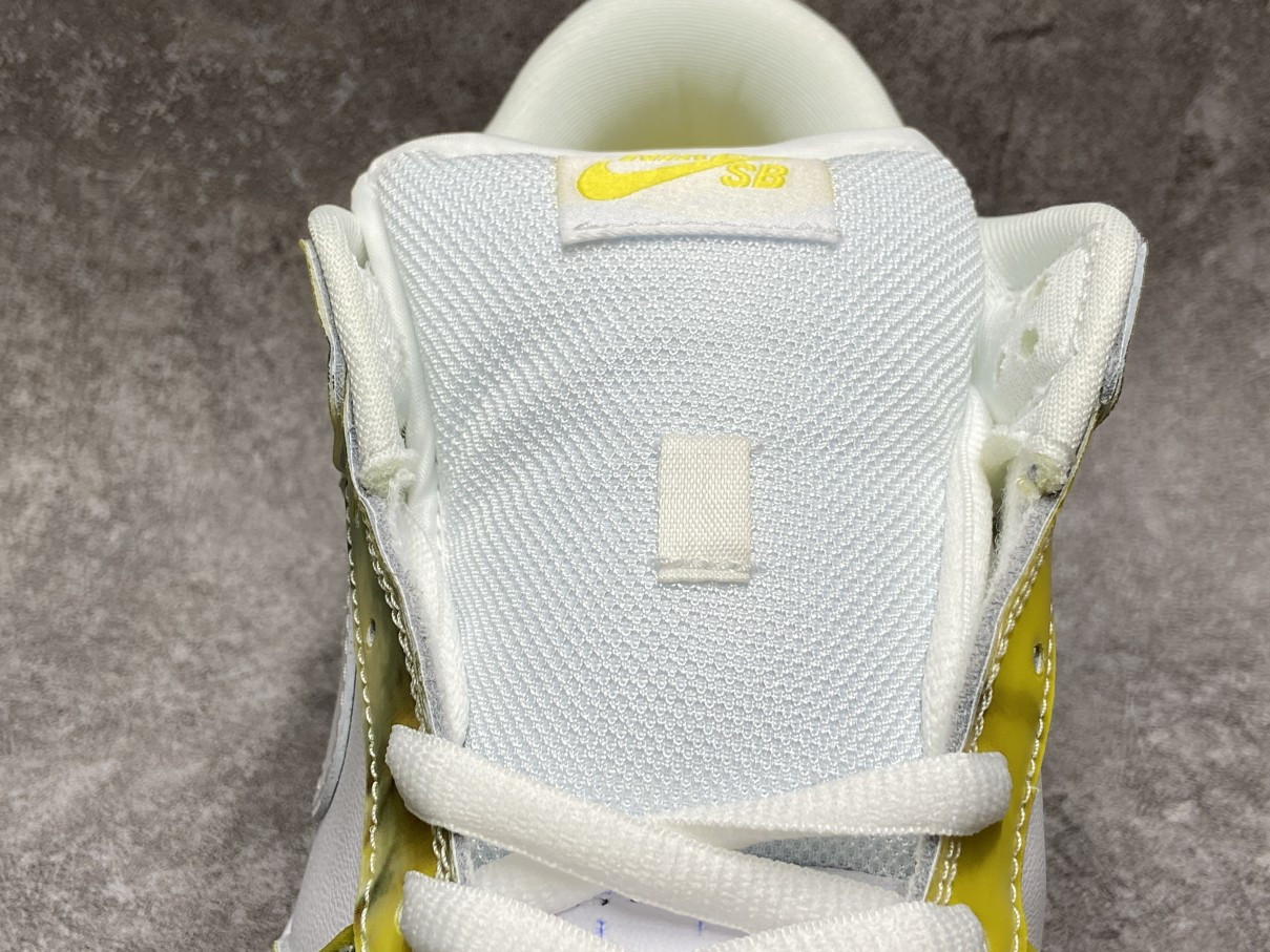 Nike Dunk SB Low De La Soul