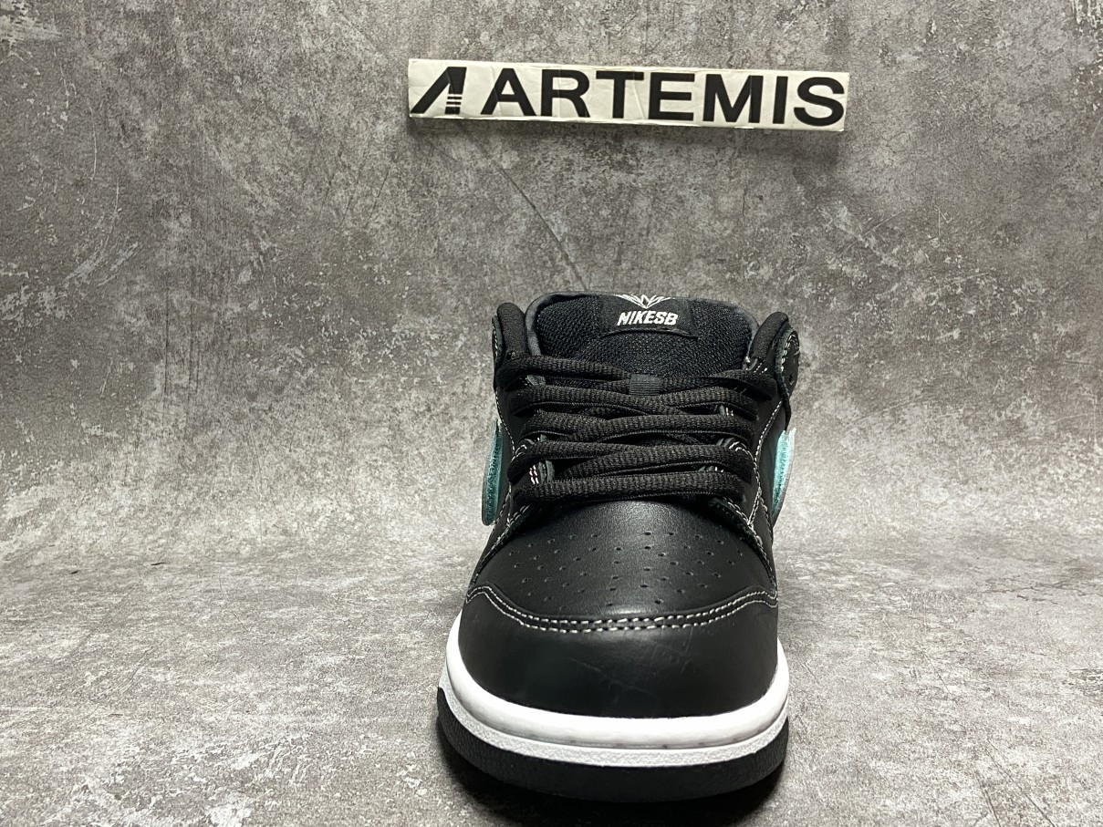Nike SB Dunk Low Diamond S*pply Co Black Diamond