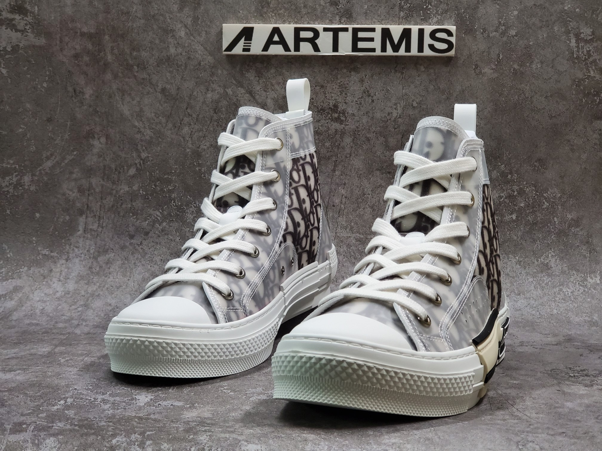 D*0r B23 High Top Logo Oblique