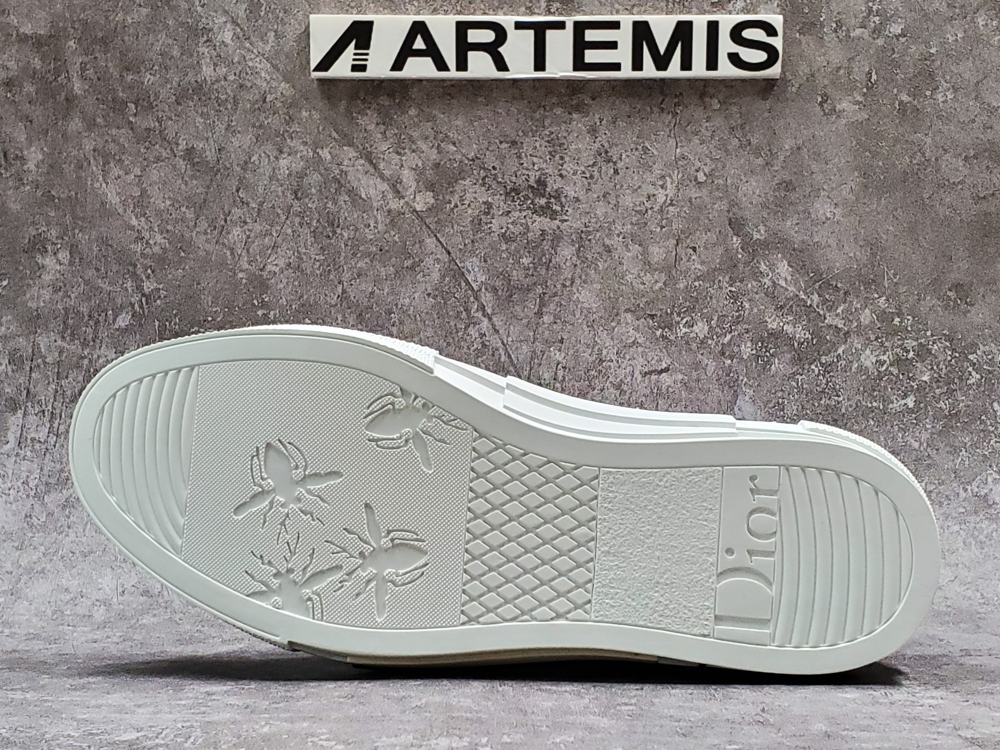 D*0r B23 High Top Logo Oblique