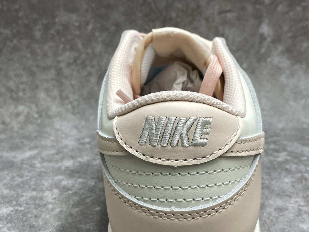 Nike Dunk Low Orange Pearl