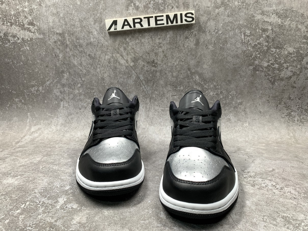Air Jordan 1 Low SE Black Metallic Silver