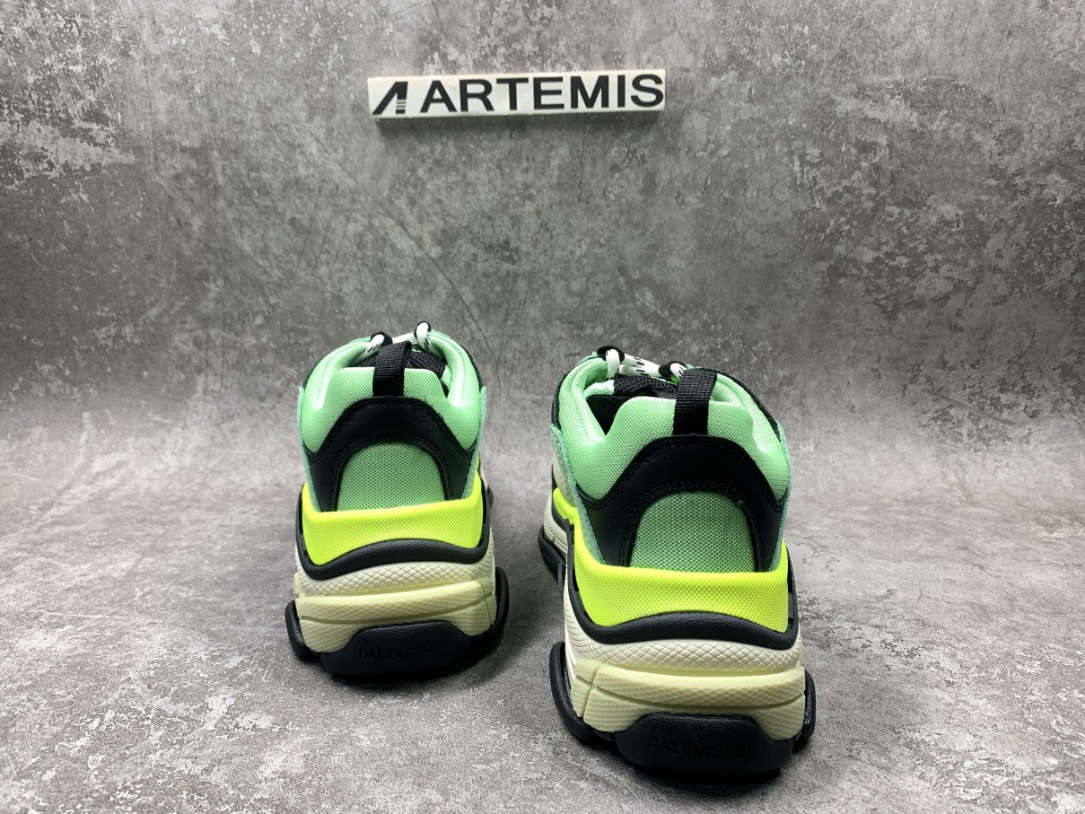 Balenciga Triple S Sneaker Very Fluo