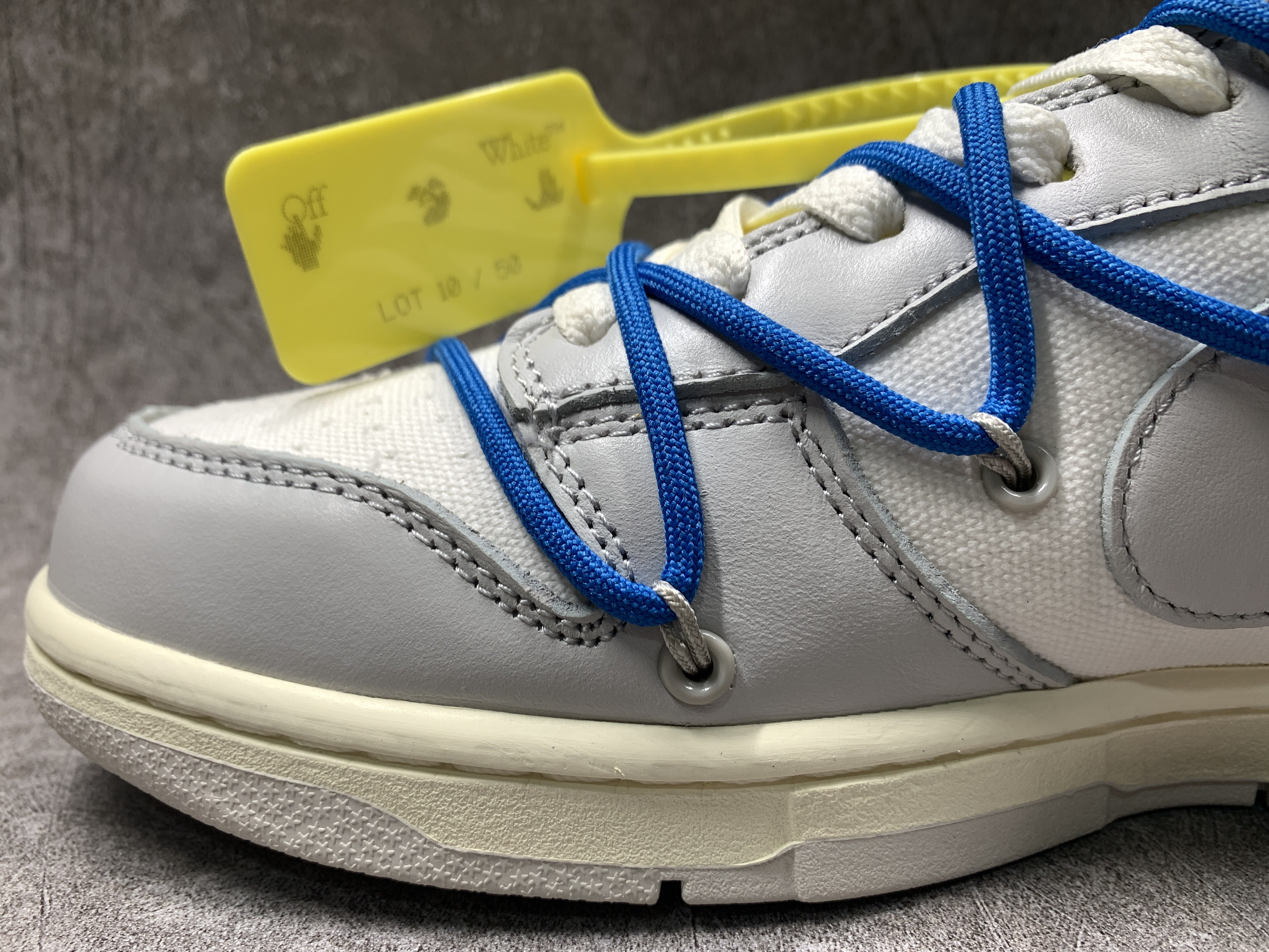 Off-White x Dunk Low