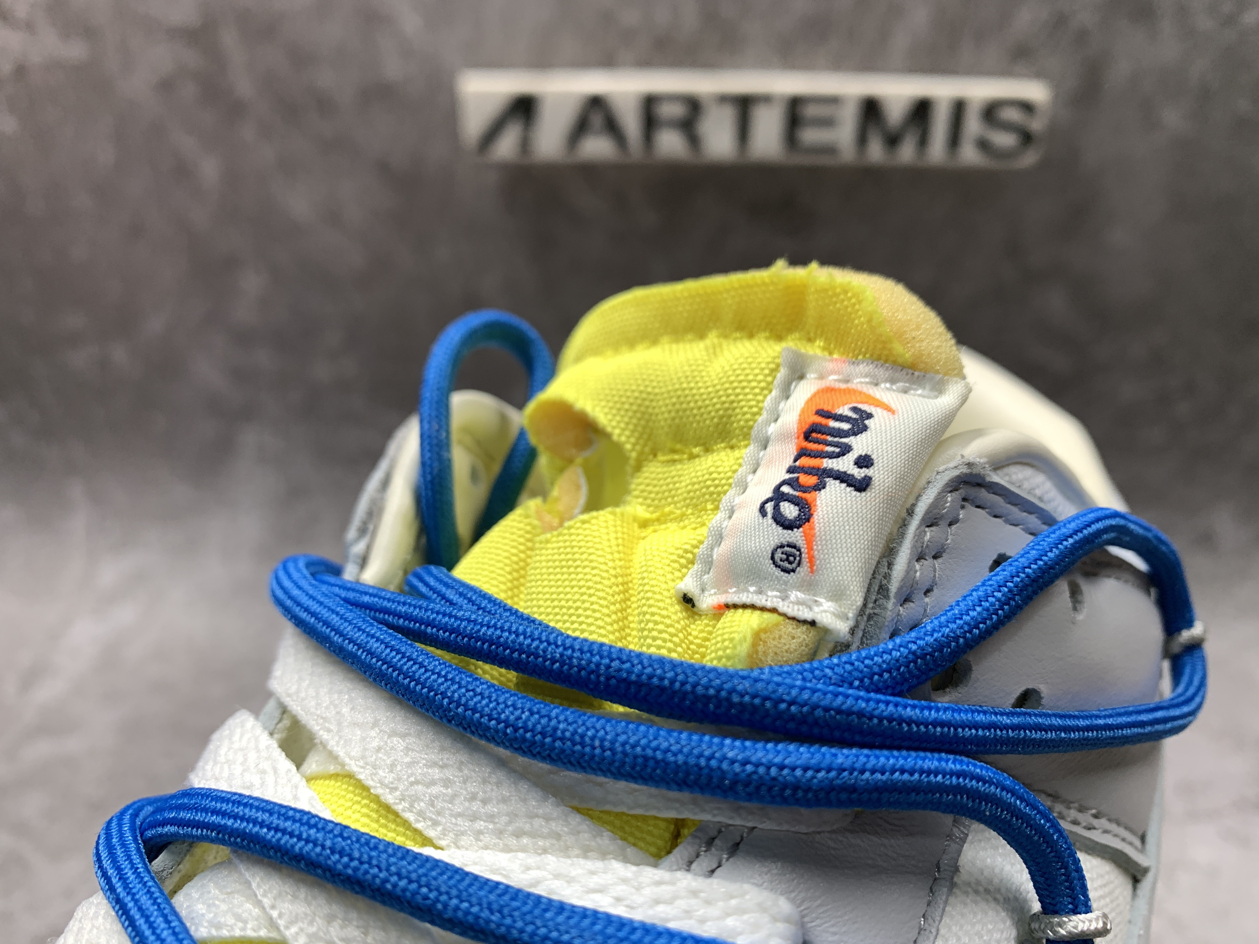 Off-White x Dunk Low