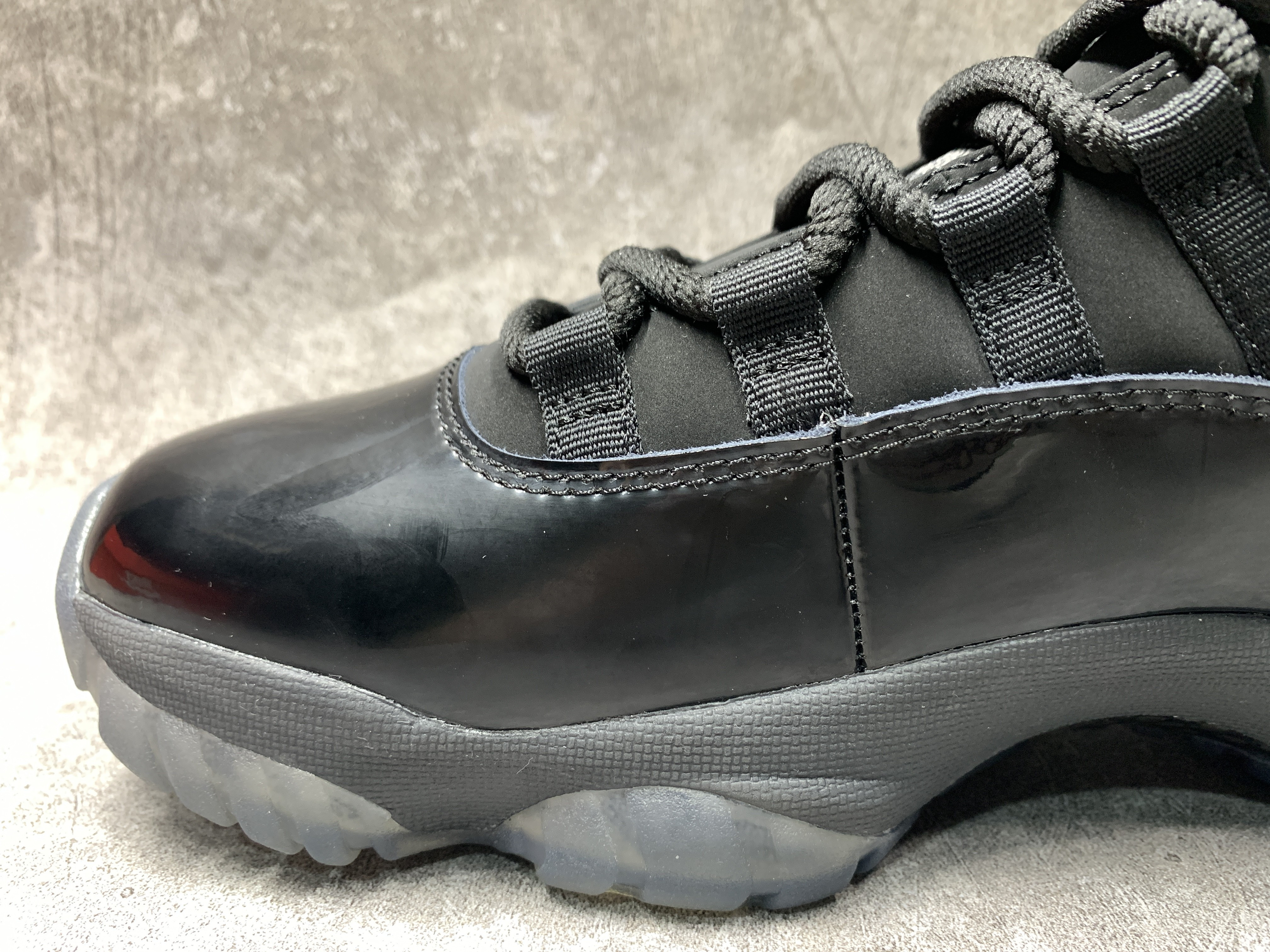 Air Jordan 11 Retro Cap and Gown