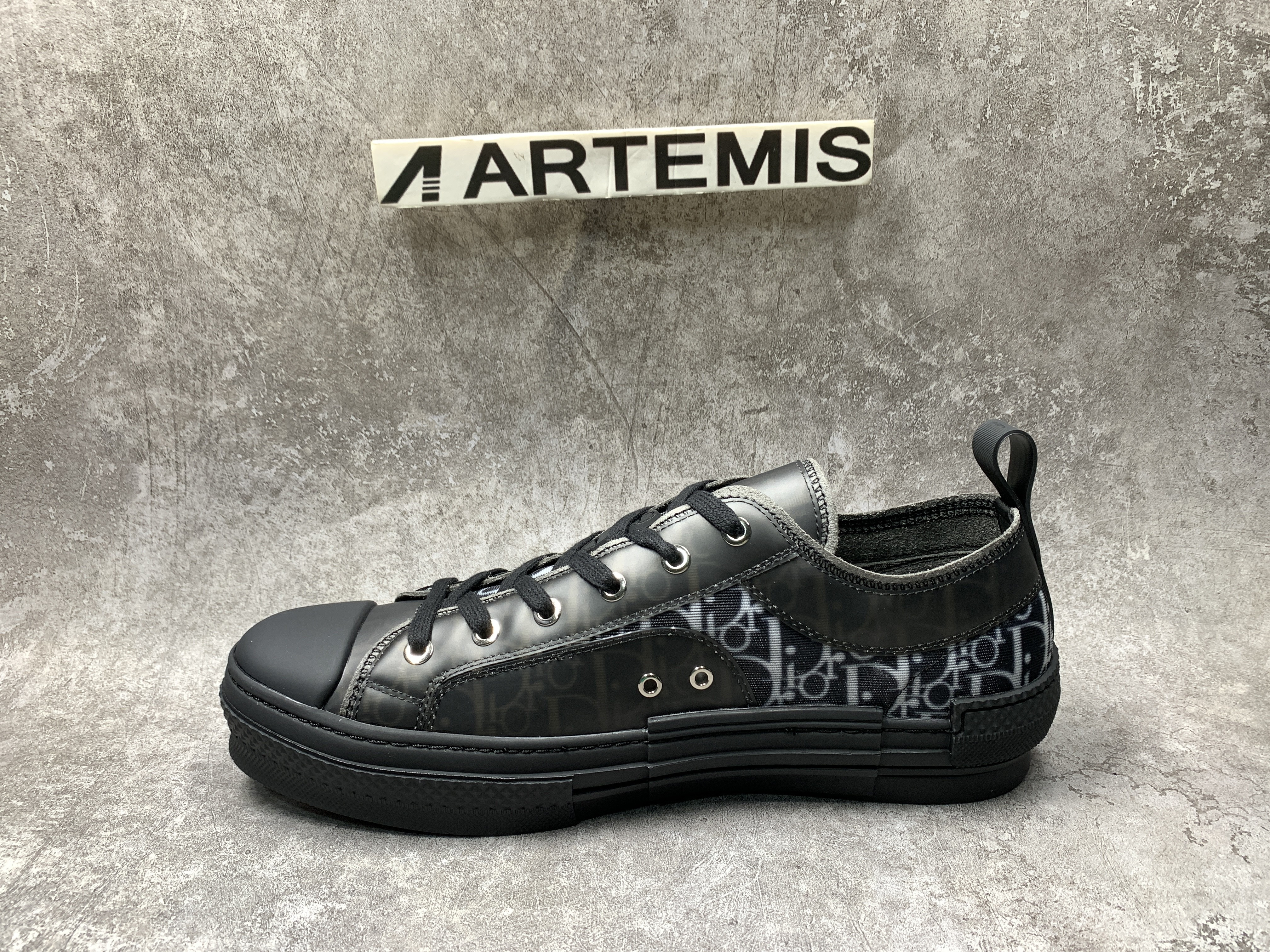 D*0r B23 Low Top Canvas Oblique Black