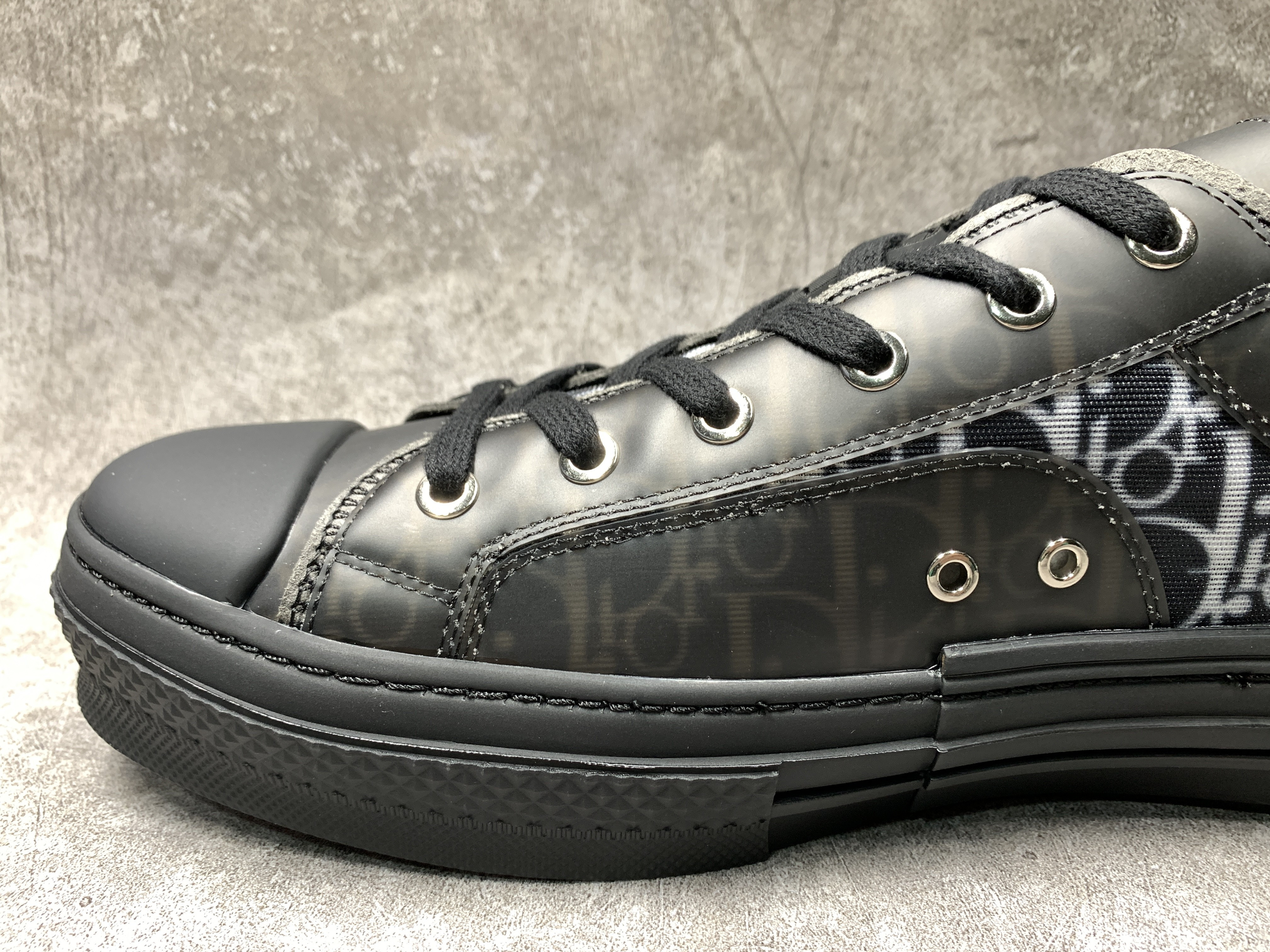 D*0r B23 Low Top Canvas Oblique Black