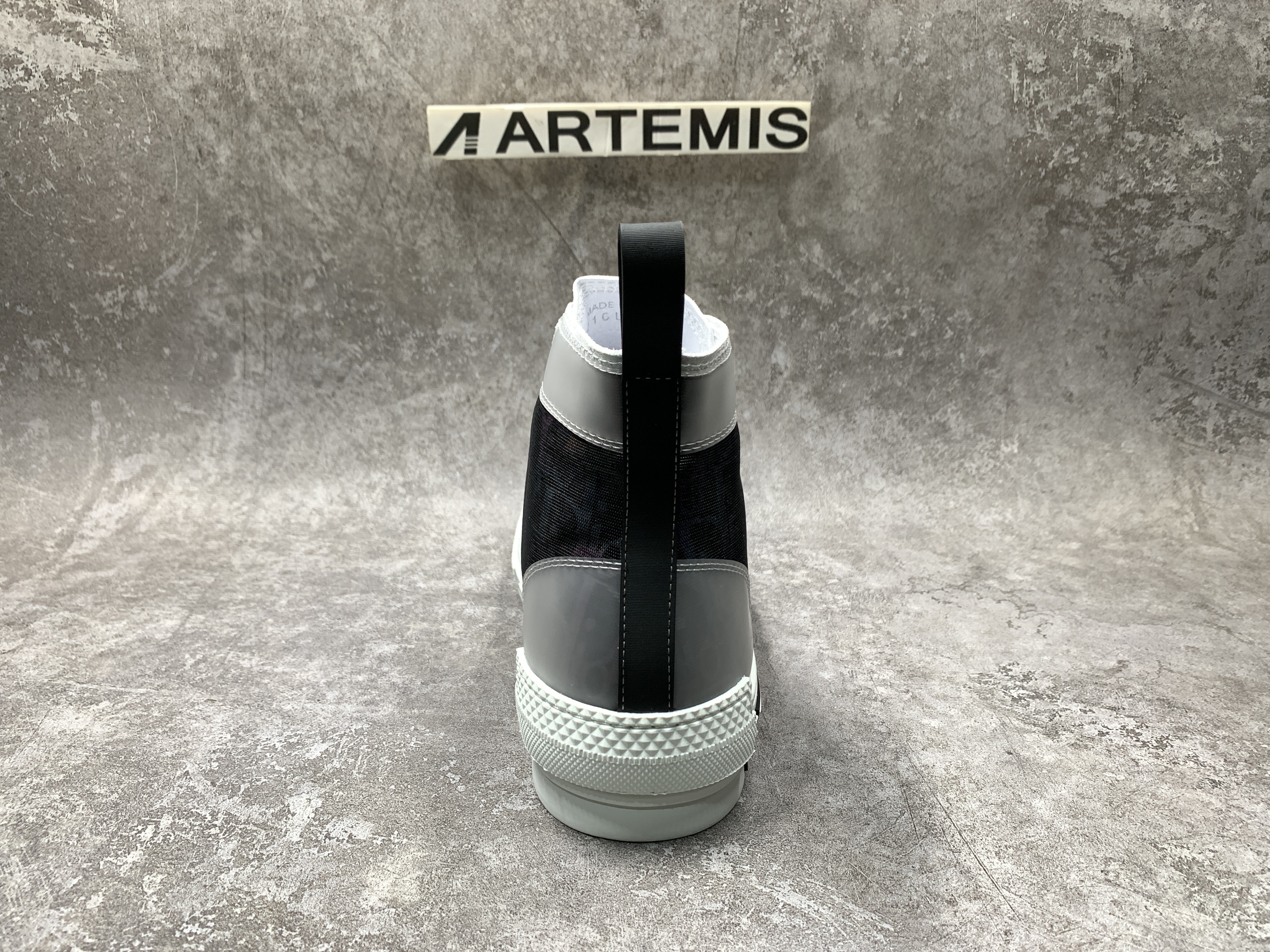 D*0r B23 High Grey Leopard