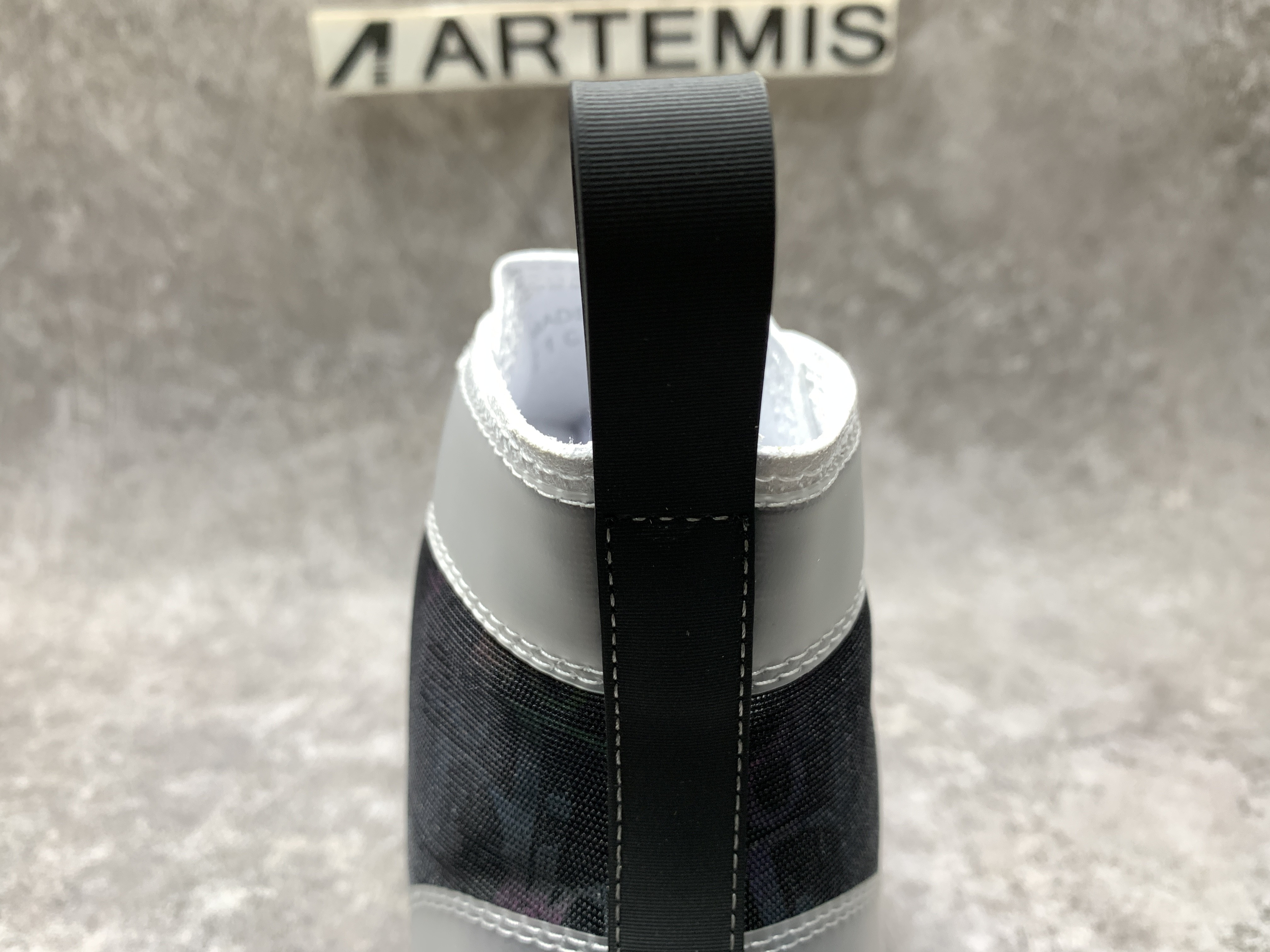 D*0r B23 High Grey Leopard