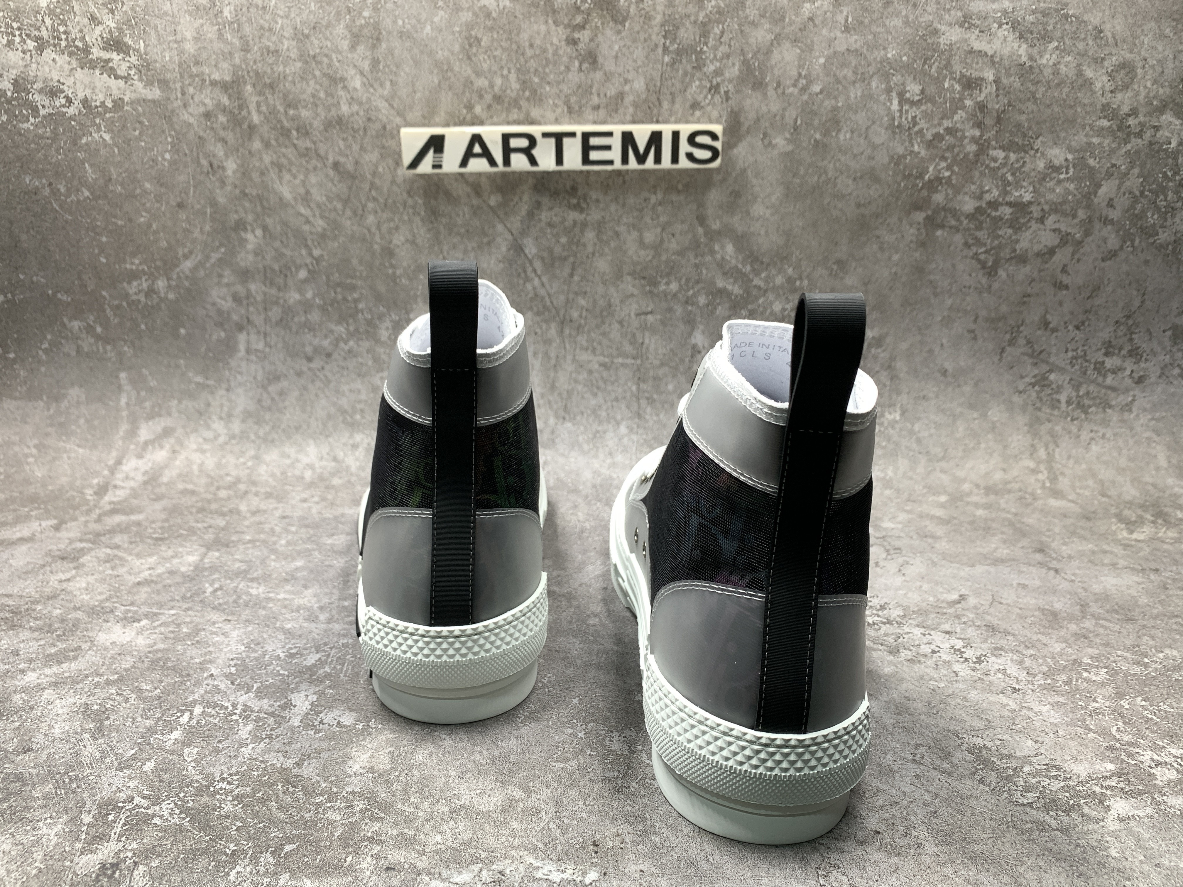 D*0r B23 High Grey Leopard