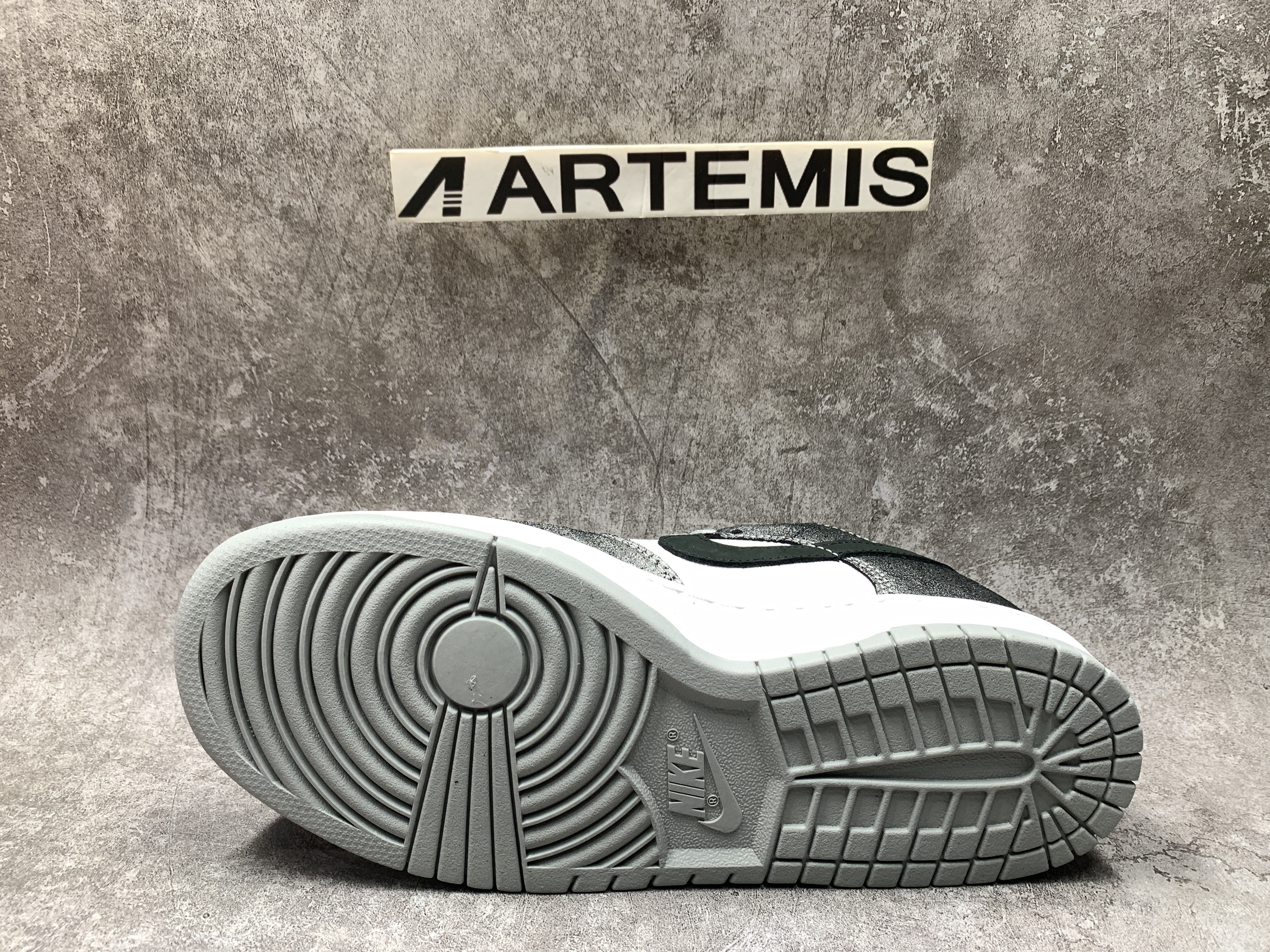 Nike Dunk Low Features Silver Cracked Leather