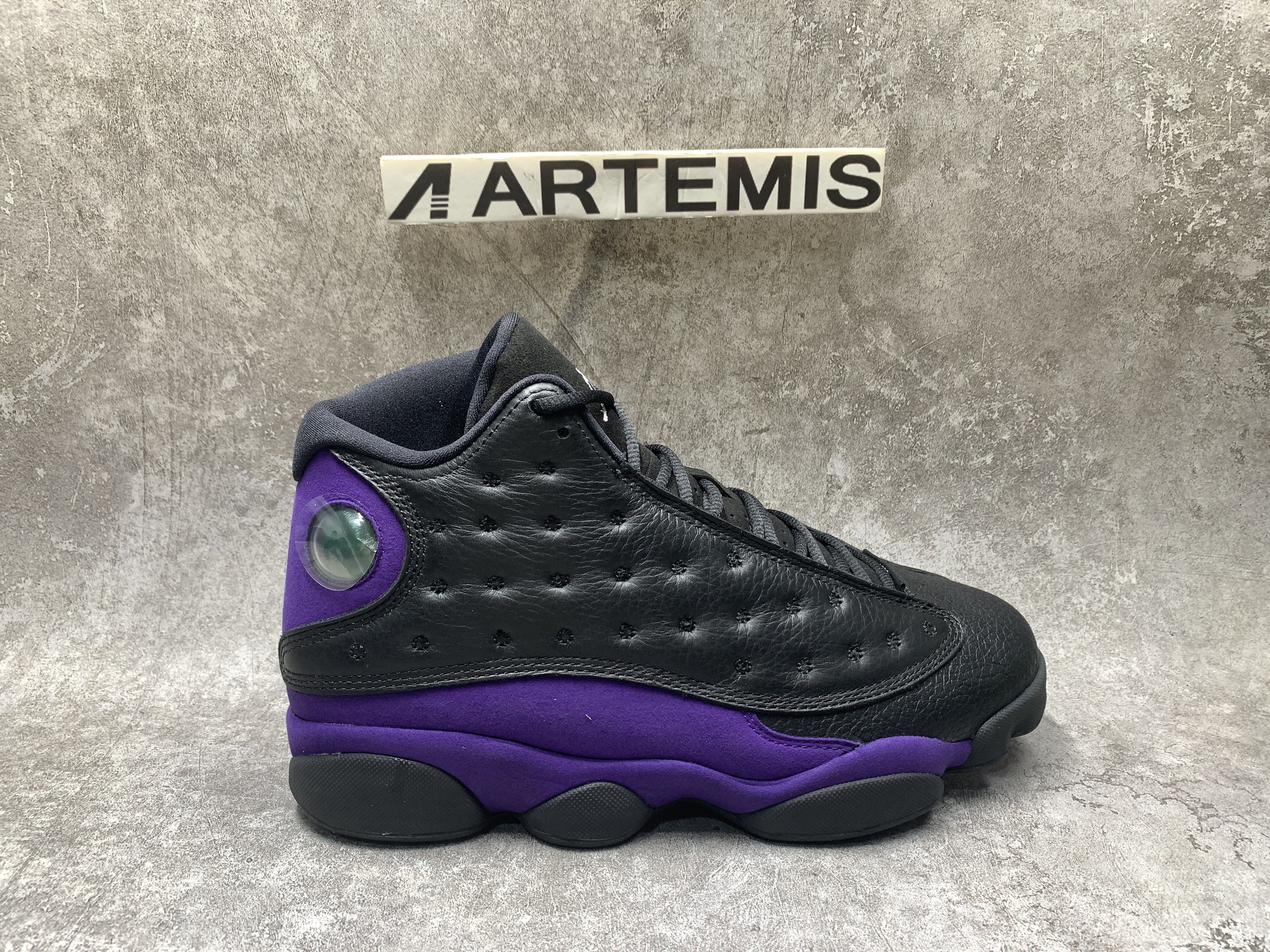 Air Jordan 13 Retro Court Purple
