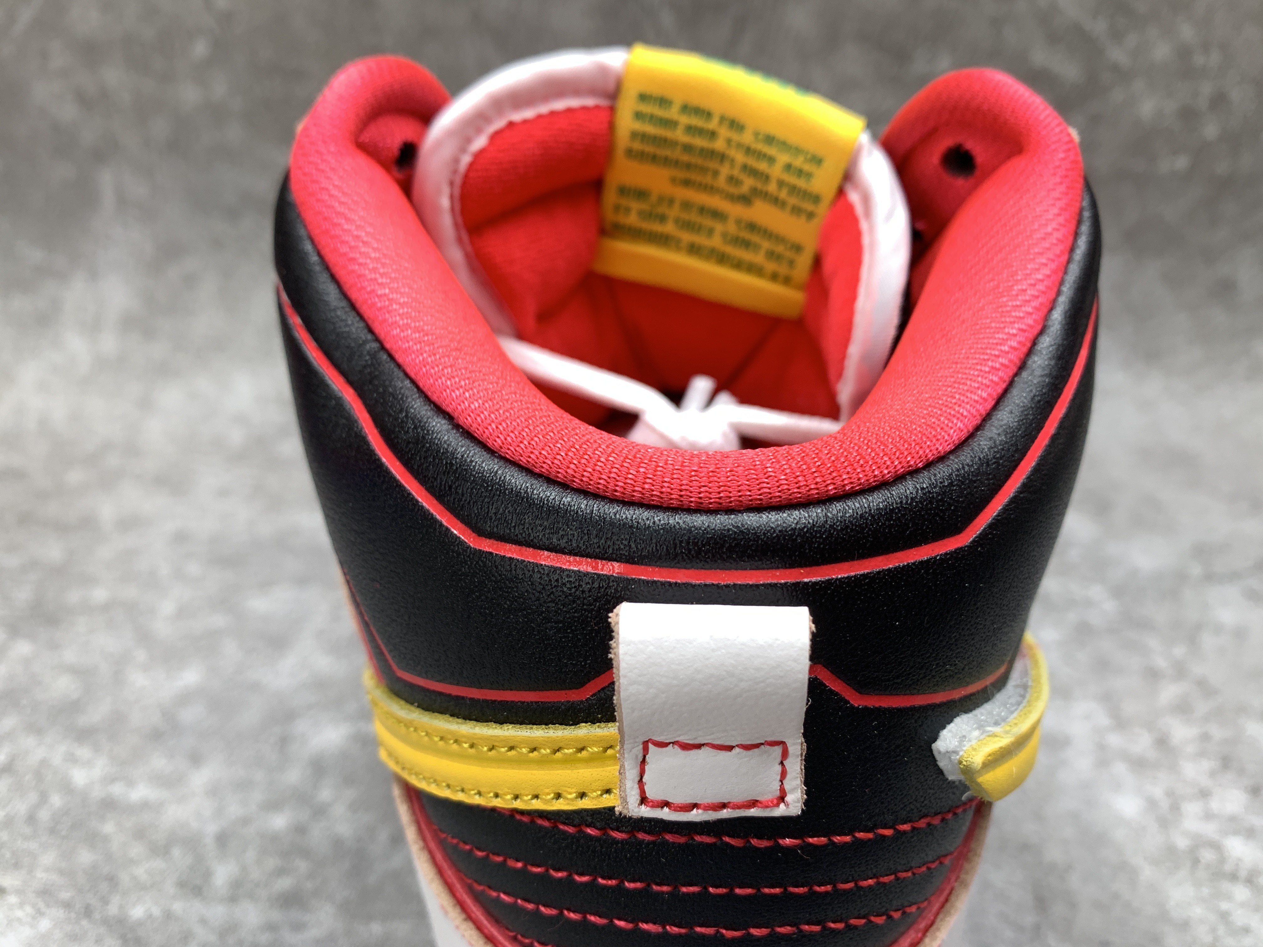 Nike Dunk SB High RX-0 Unicorn Gundam