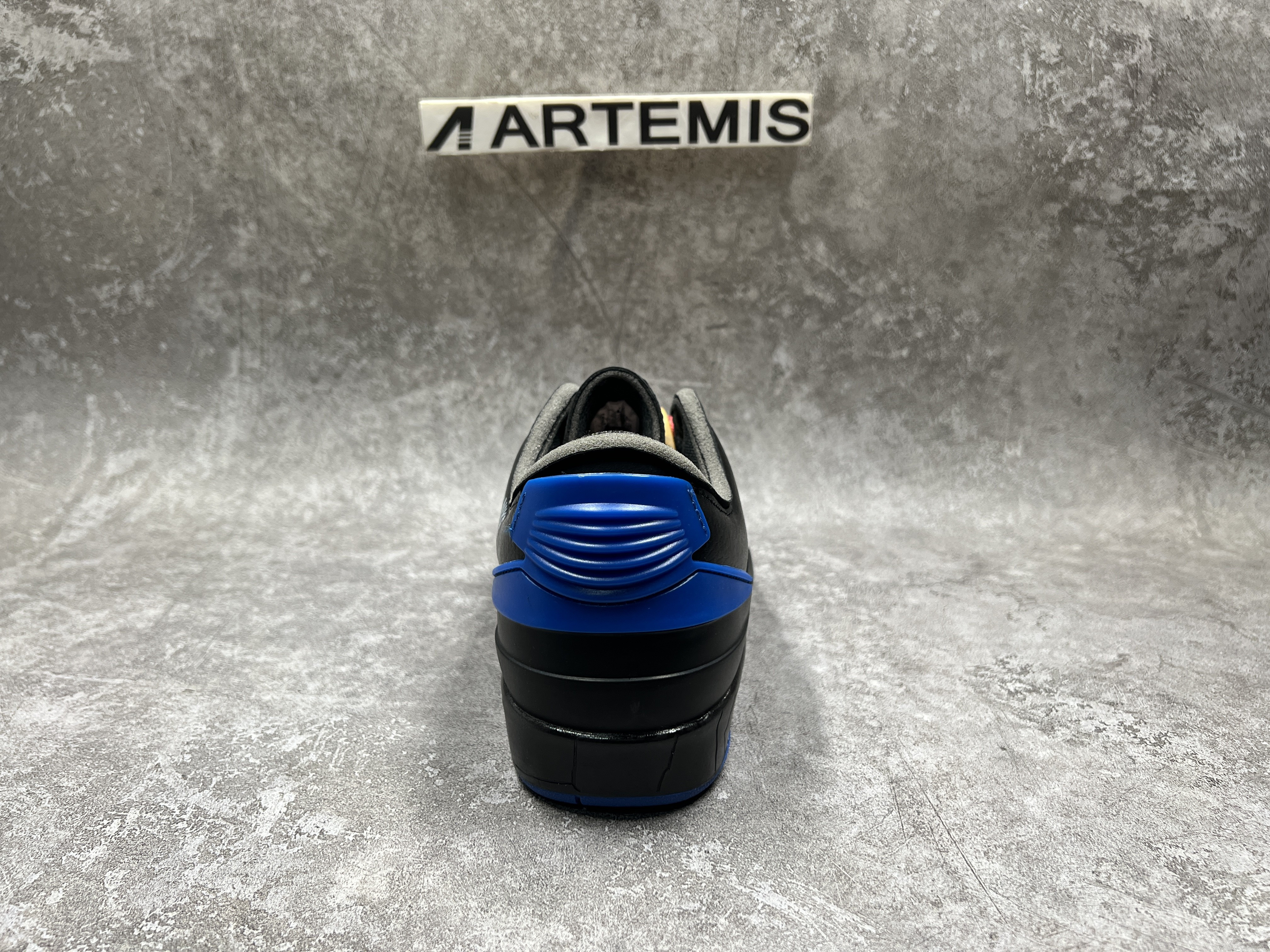 Air Jordan 2 Retro Low SP Off-White Black Blue