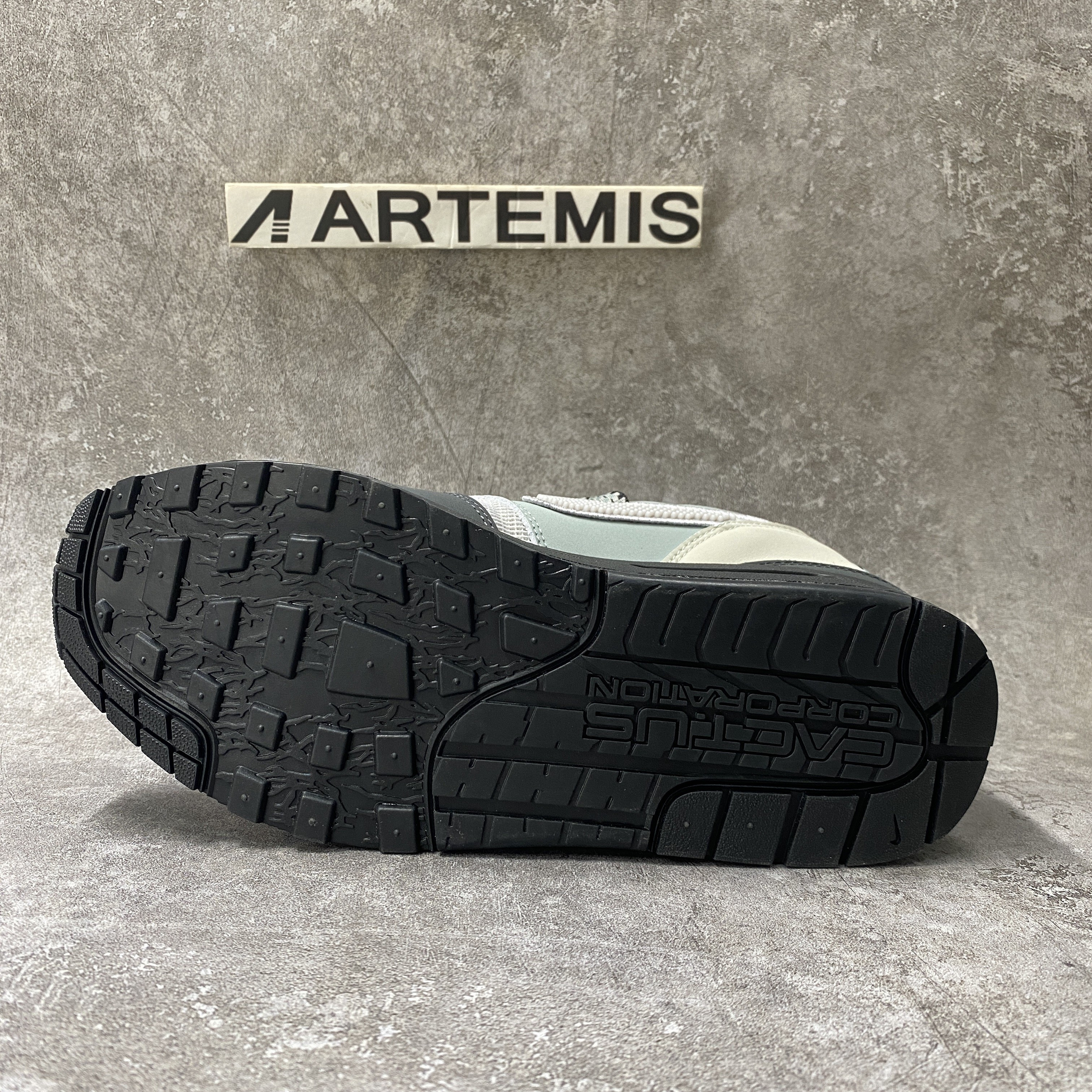 Nike Air Max 1 X Travis Scott Cave Stone