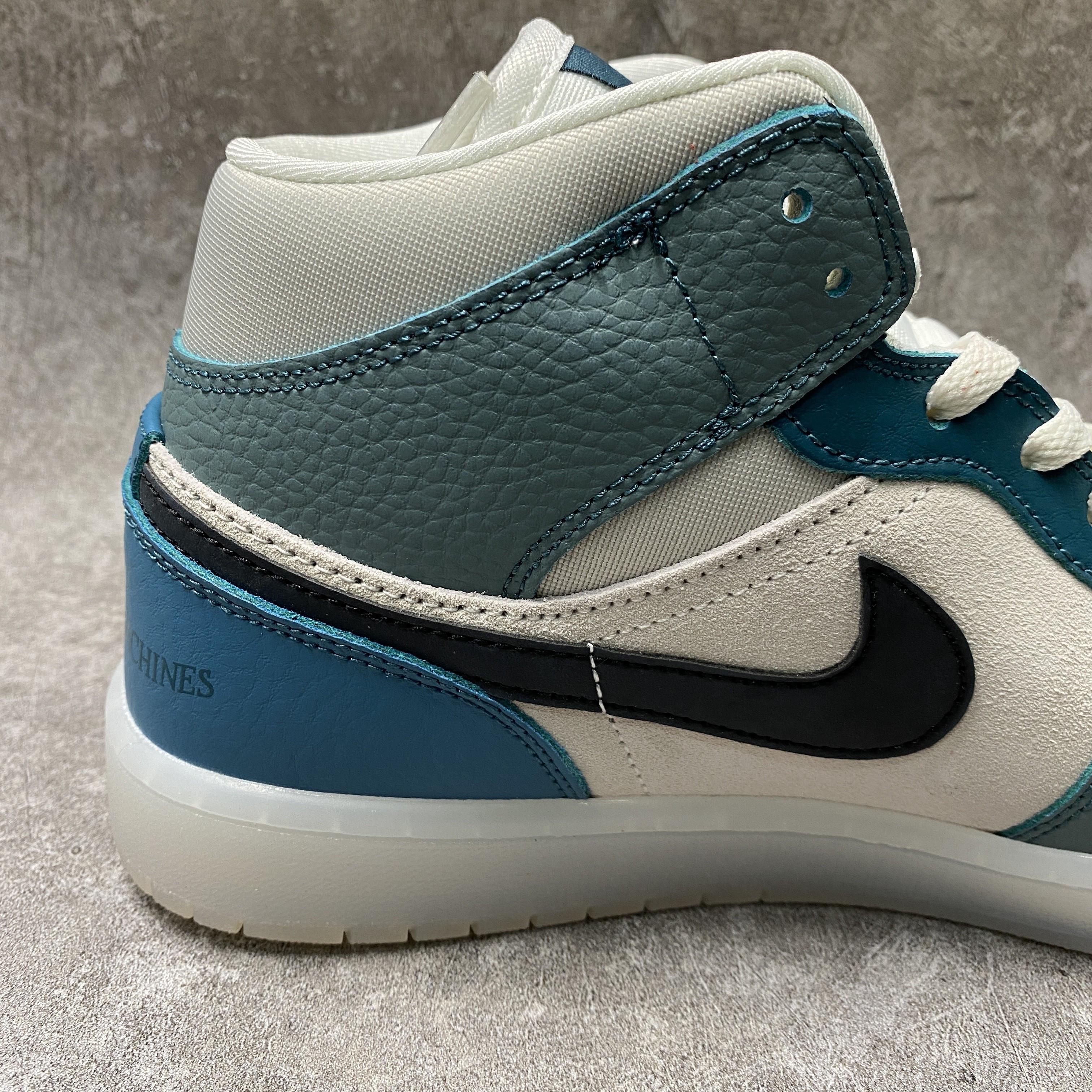 Air Jordan 1 Mid Anti-Gravity Machines