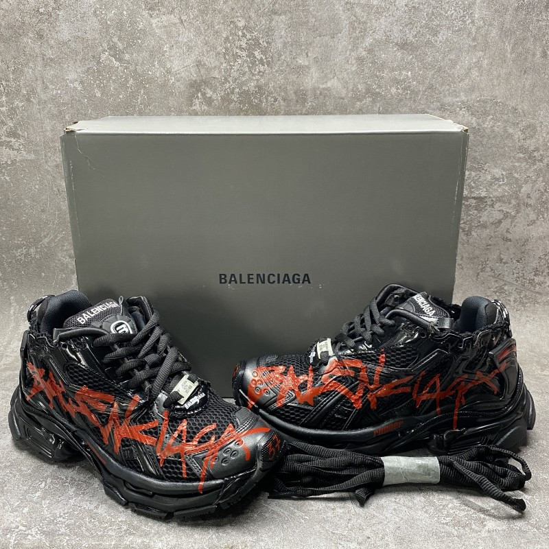 Balenciga Graffiti Runner Sneaker In Black