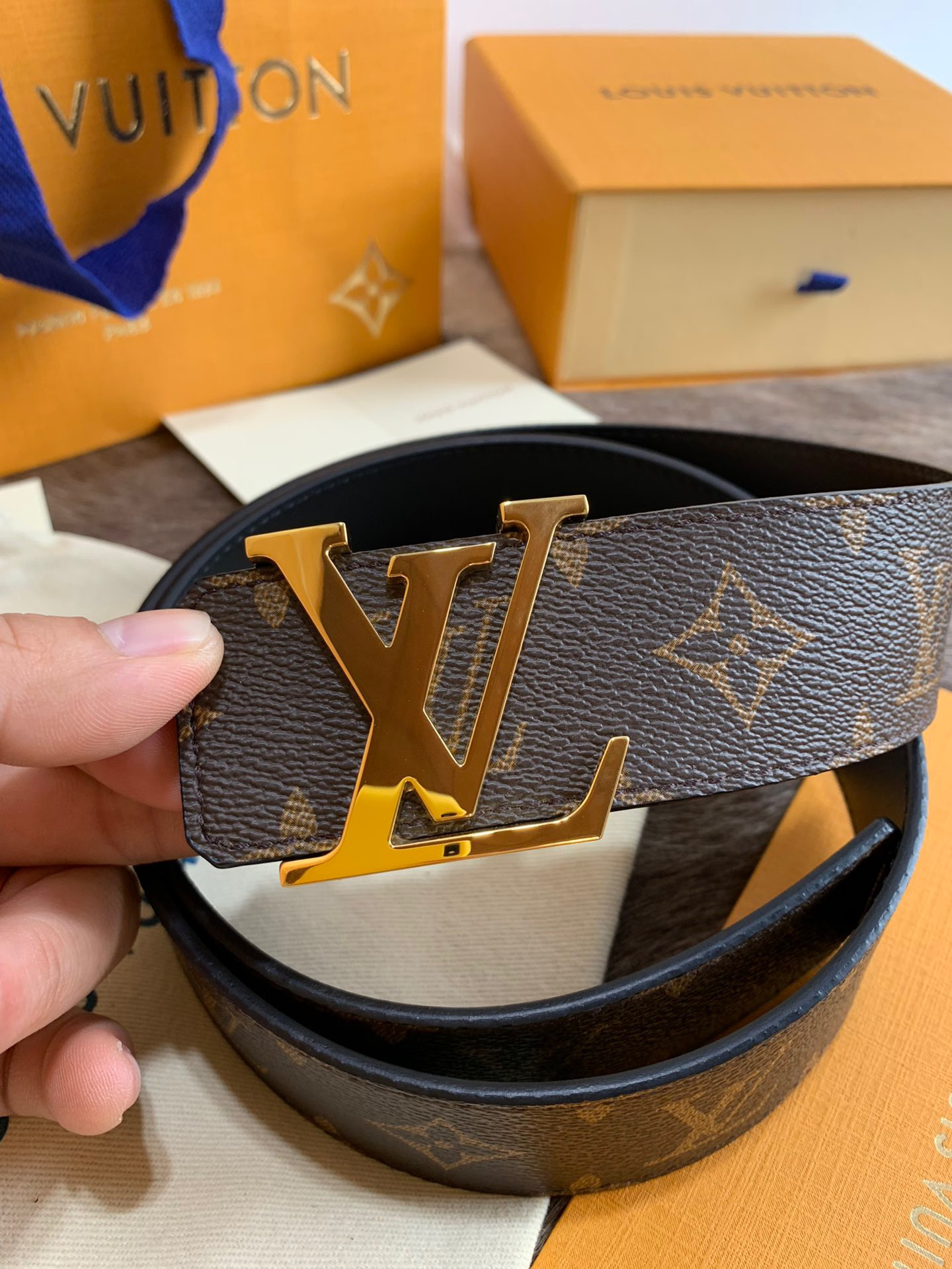 LV L0*is V*t0n 40MM BELT