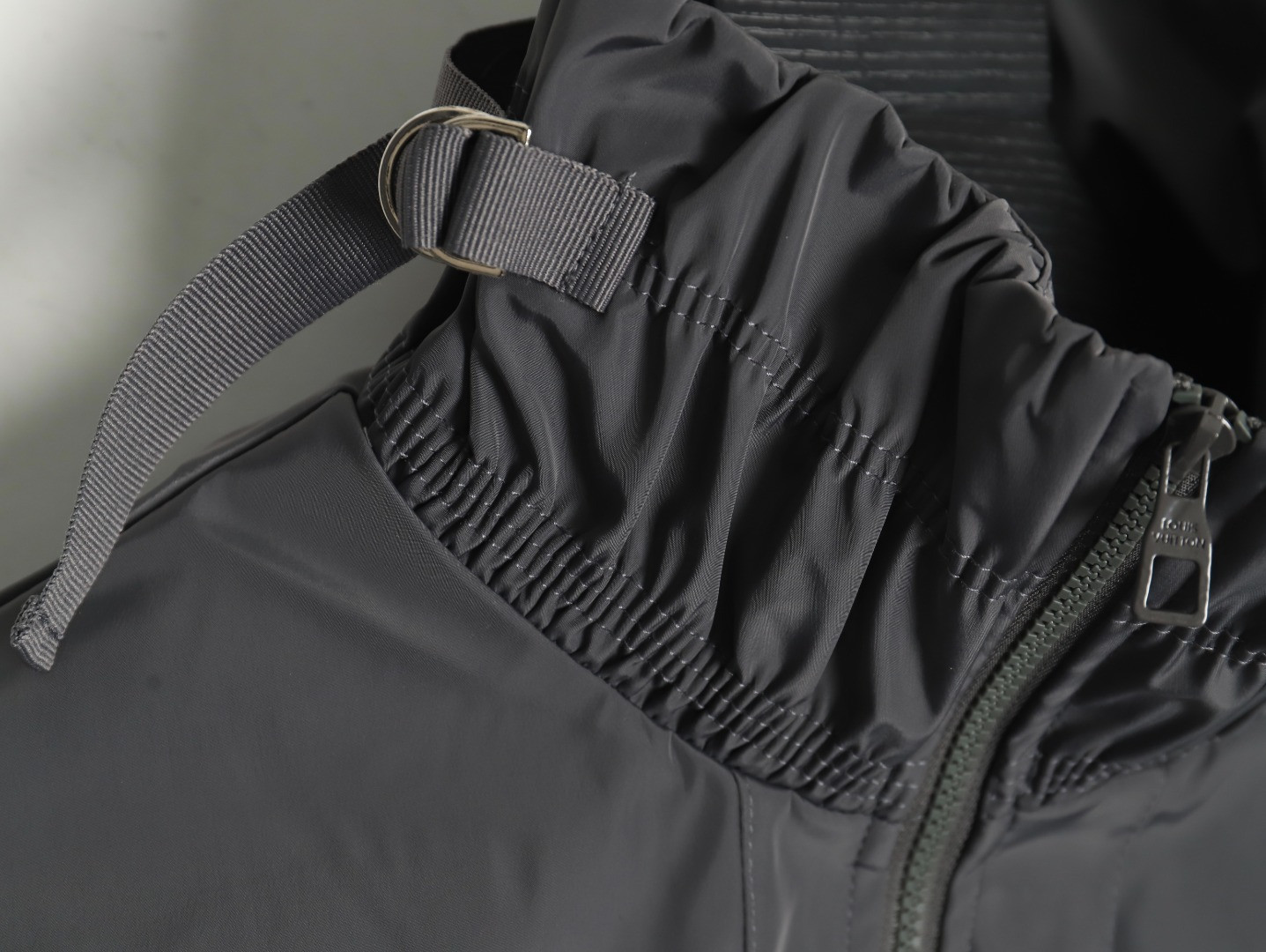 L0*is V*t0n LV Coats