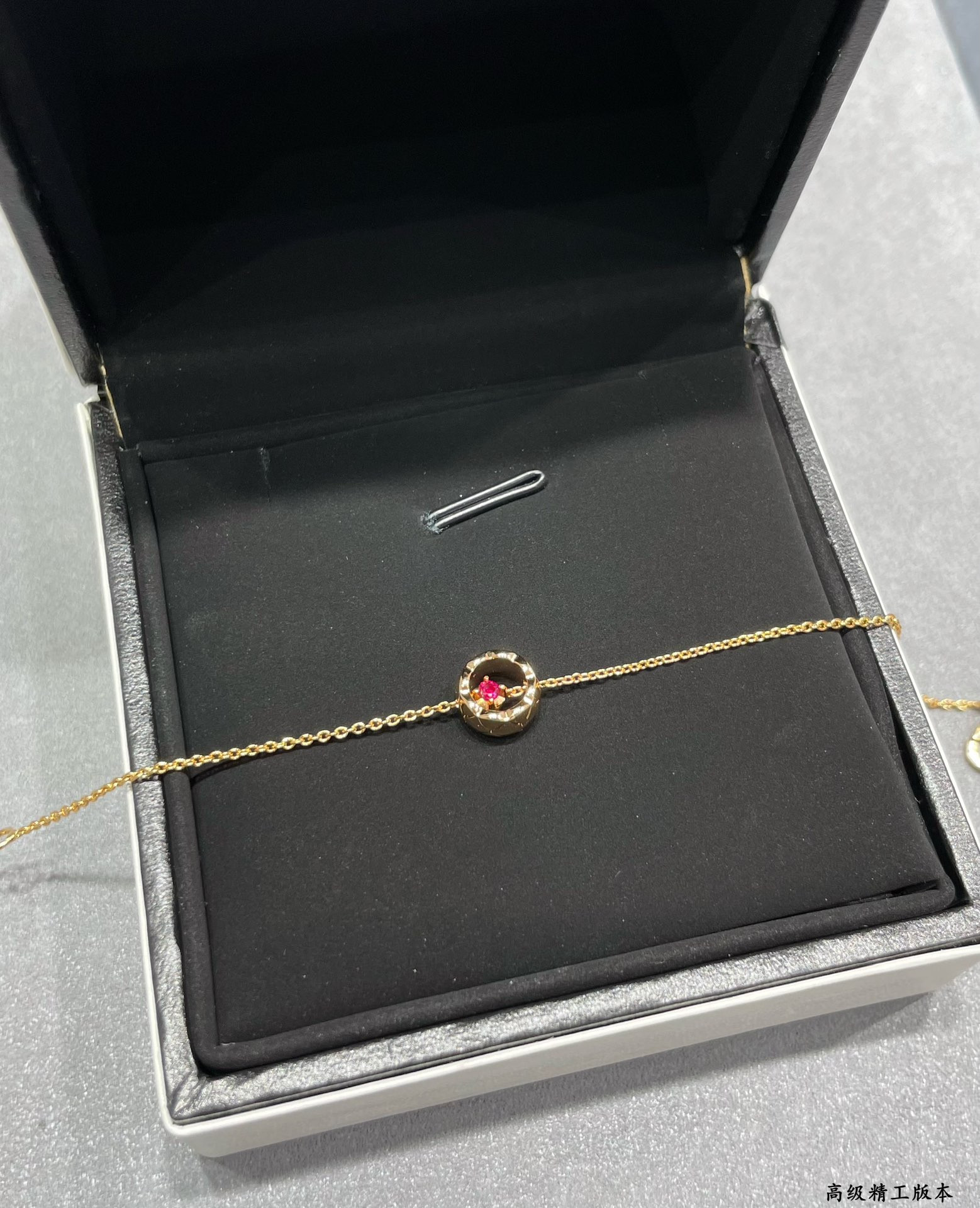 Ch*el Carved diamond-shaped gold bead Bracelet