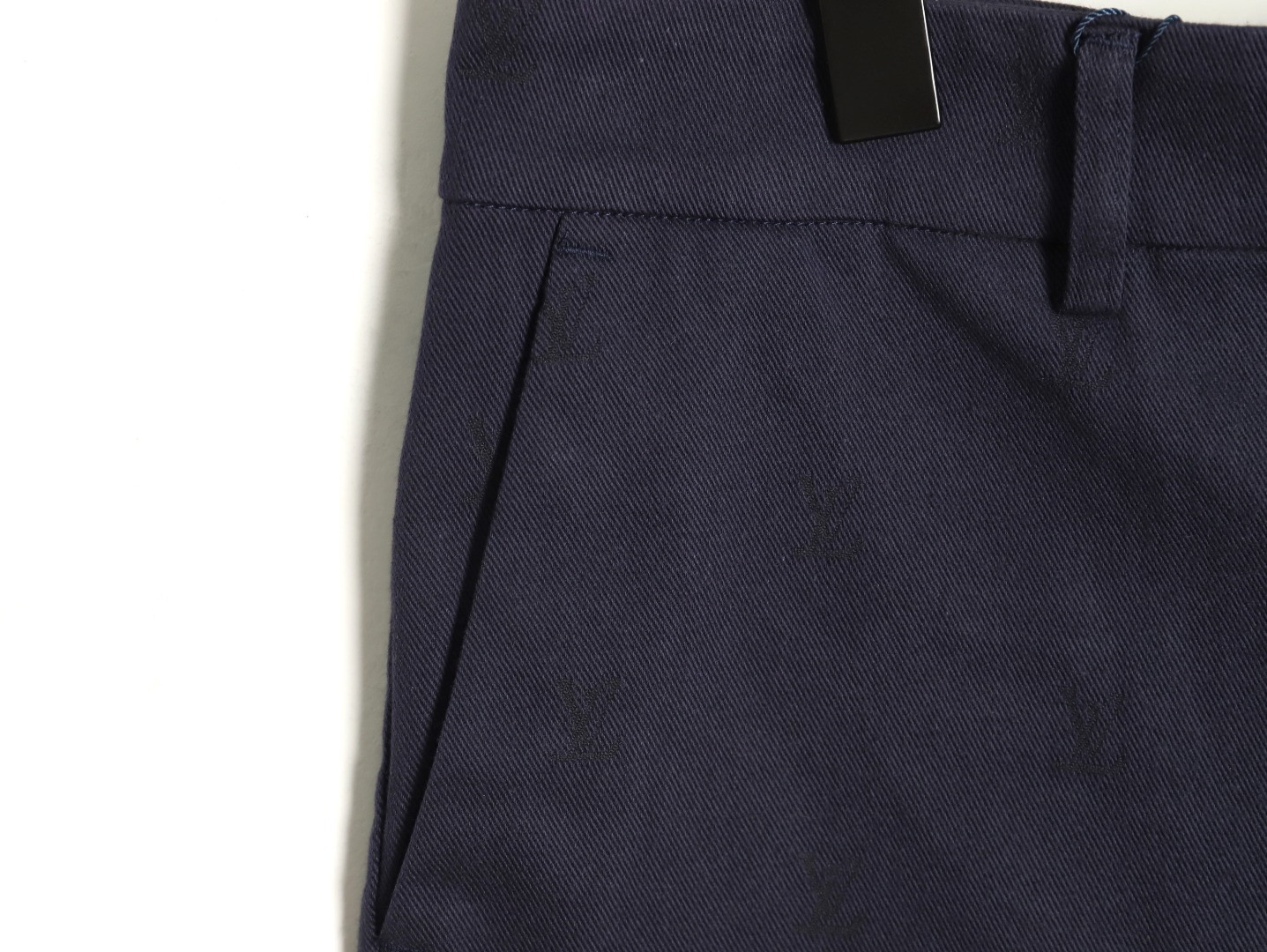 L0*is V*t0n LV 24ss shorts