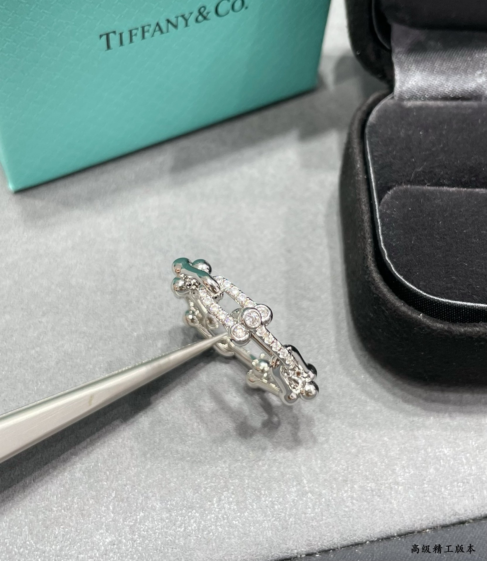 T*f*ny & Co. U-Link Chain With diamond Ring