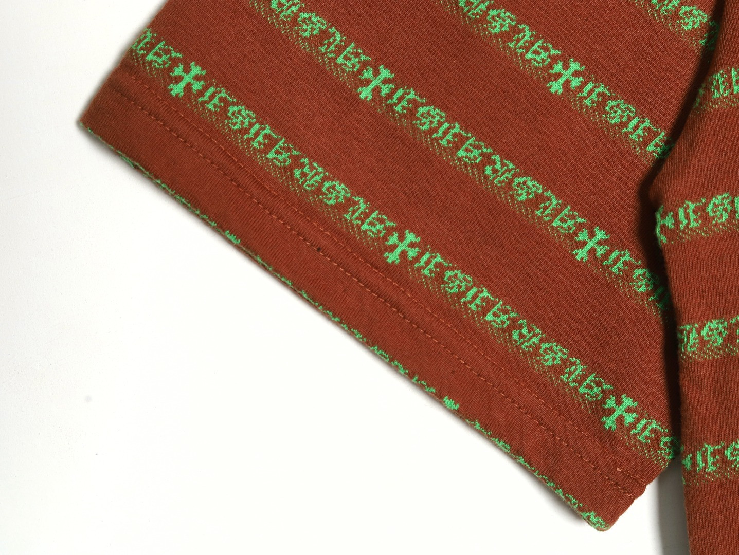 Ch**me He**ts 25SS Short-sleeved T-shirt