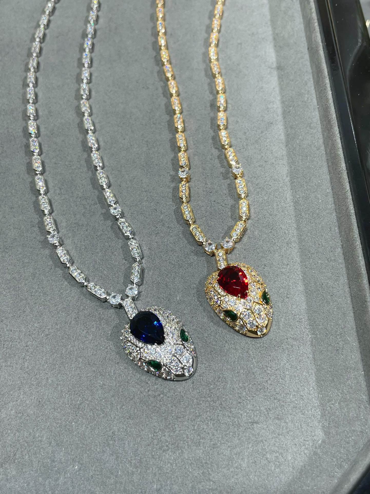 B*l*ai Water Drop Snake Necklace