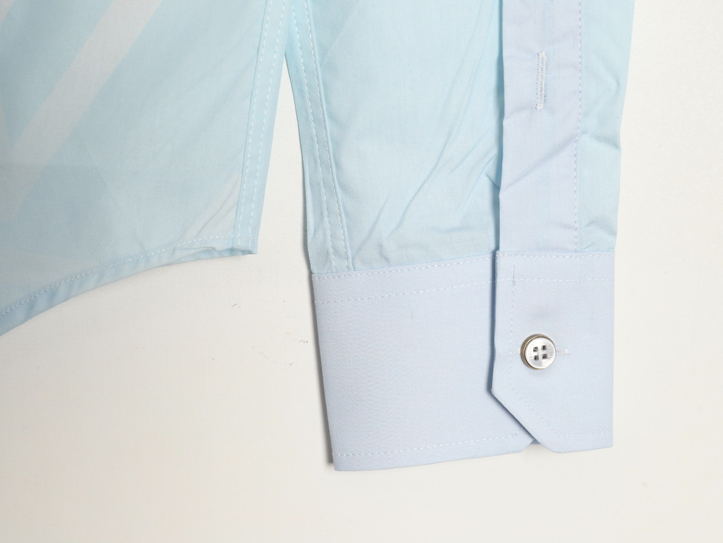 L0*is V*t0n LV Shirts