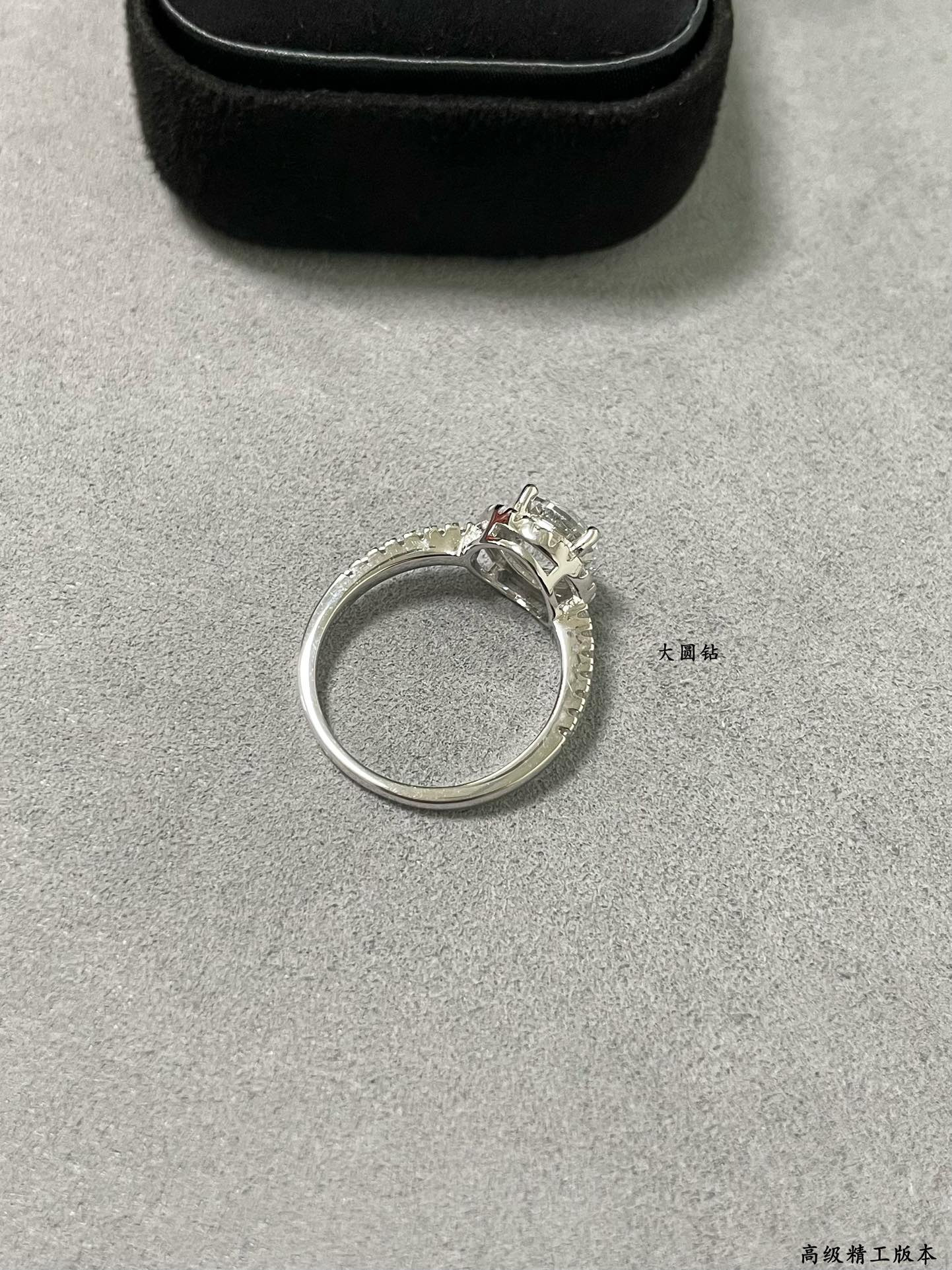 T*f*ny & Co. Solitaire Round Brilliant Diamond Ring Ag925