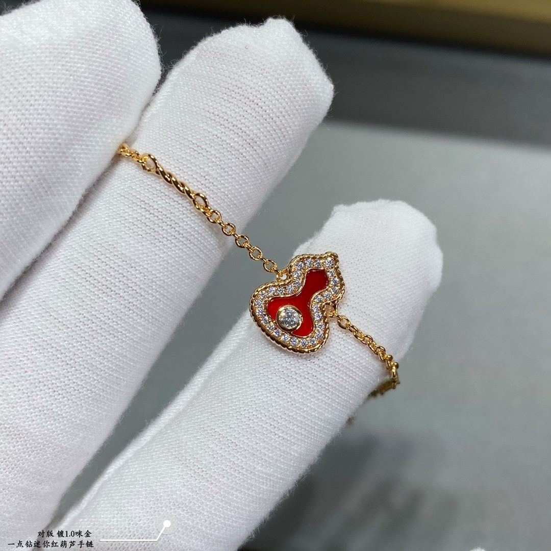 Qeelin Mini Diamond Red Gourd Bracelet