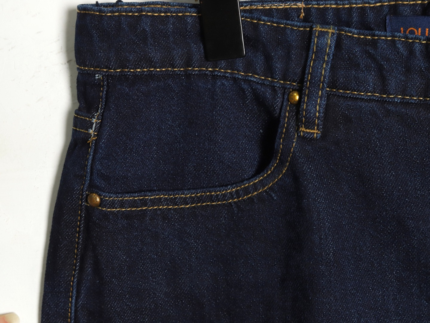 L0*is V*t0n LV 25ss shorts