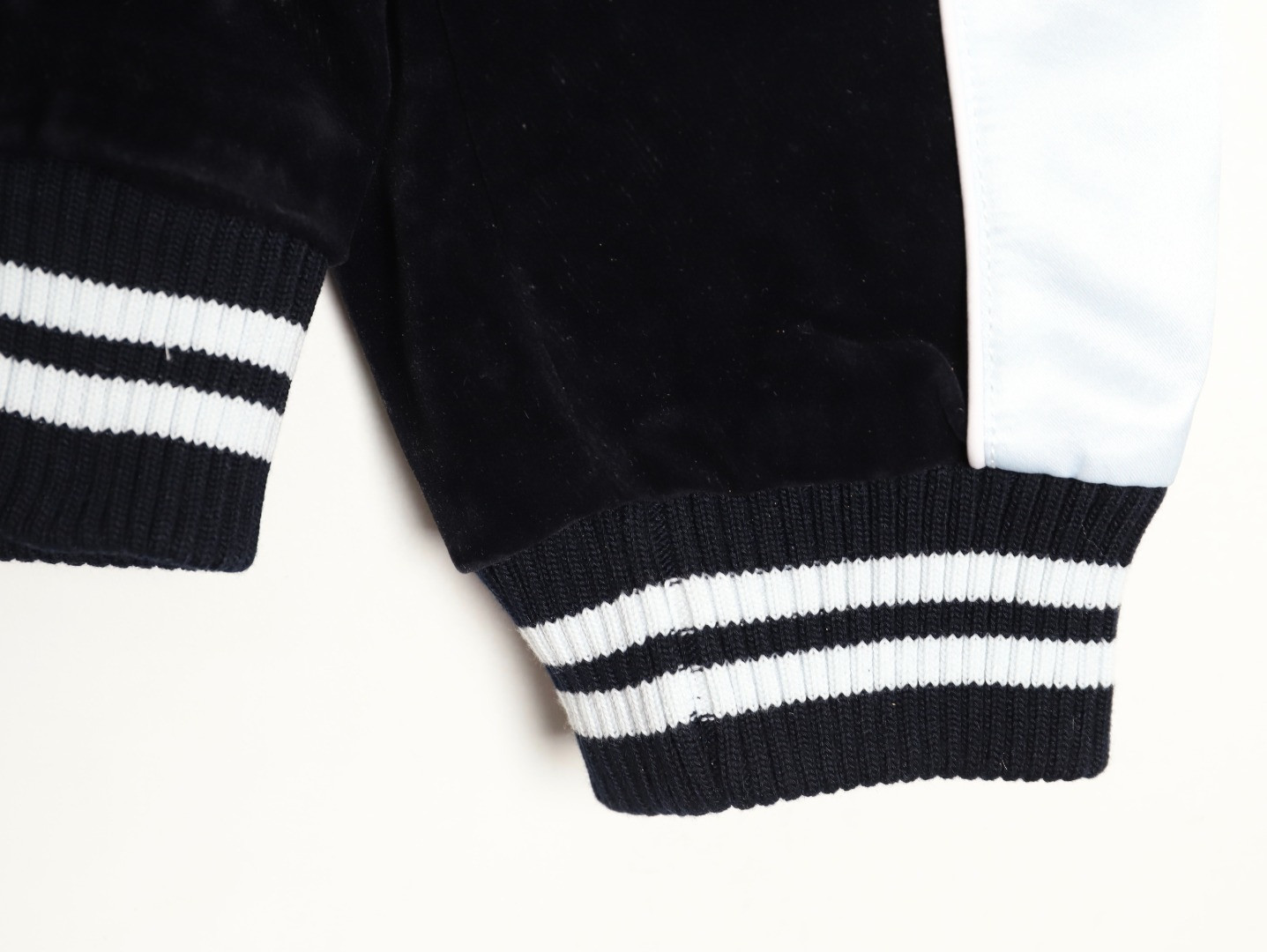 L0*is V*t0n LV 25FW Jacket